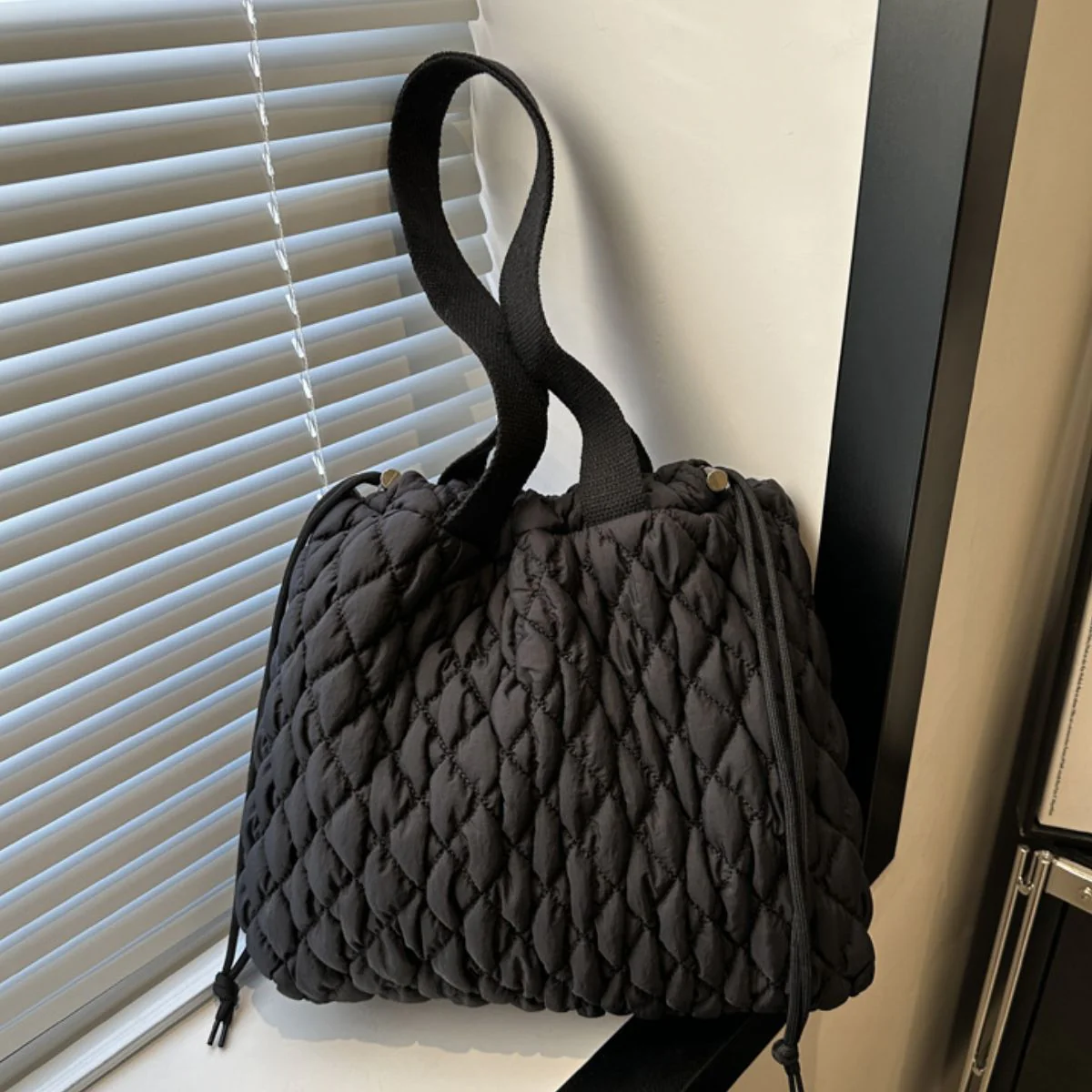 Drawstring Bubble Texture Tote Bag - Image 8