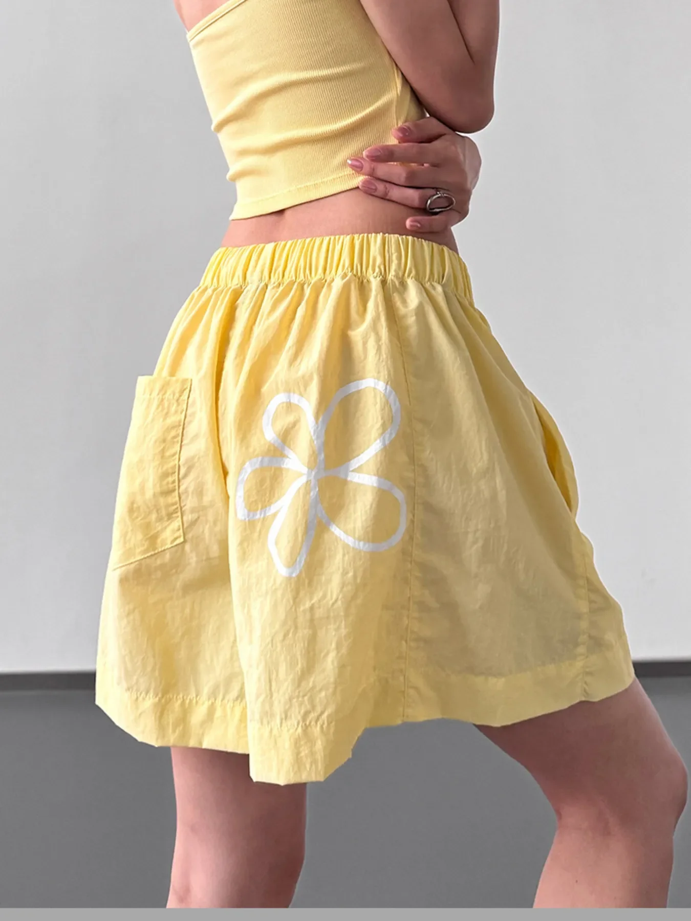 Elastic Waist Shorts - Image 2