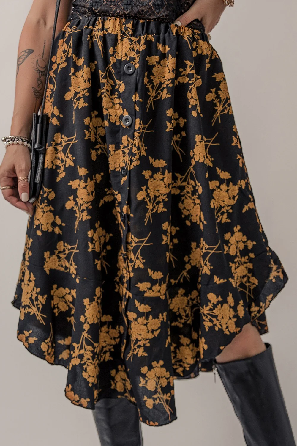Floral Buttoned Ruffle Hem Skirt - Image 4