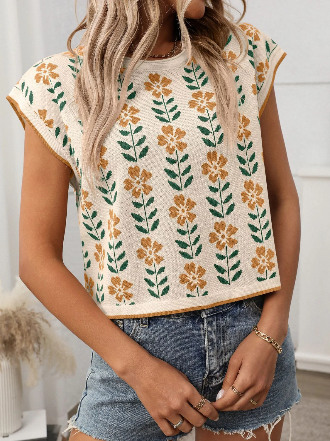 Flower Round Neck Short Sleeve Knit Top - Image 4