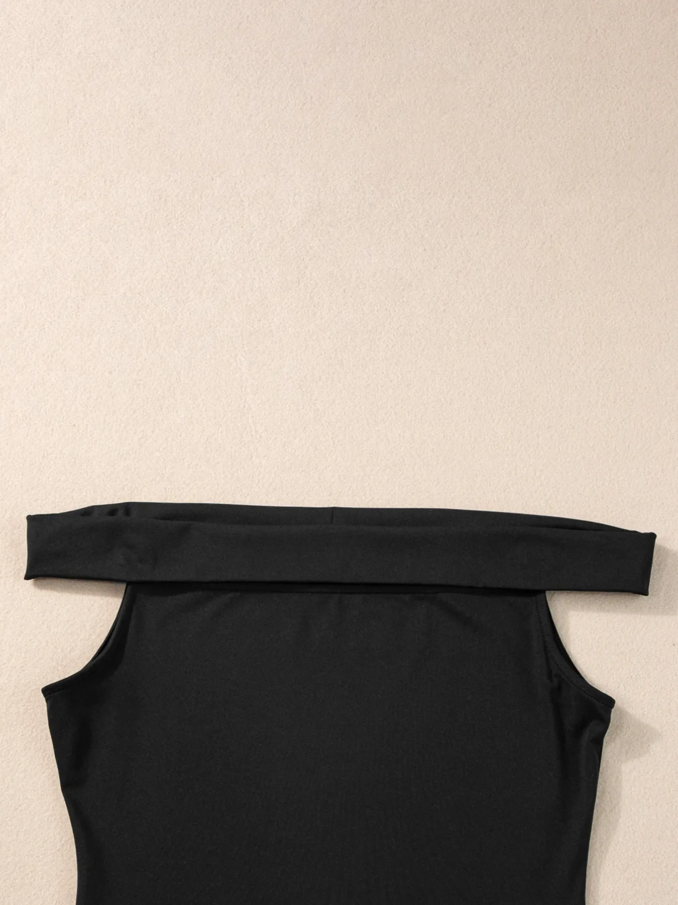 Folded Off Shoulder Slim Top - Image 10