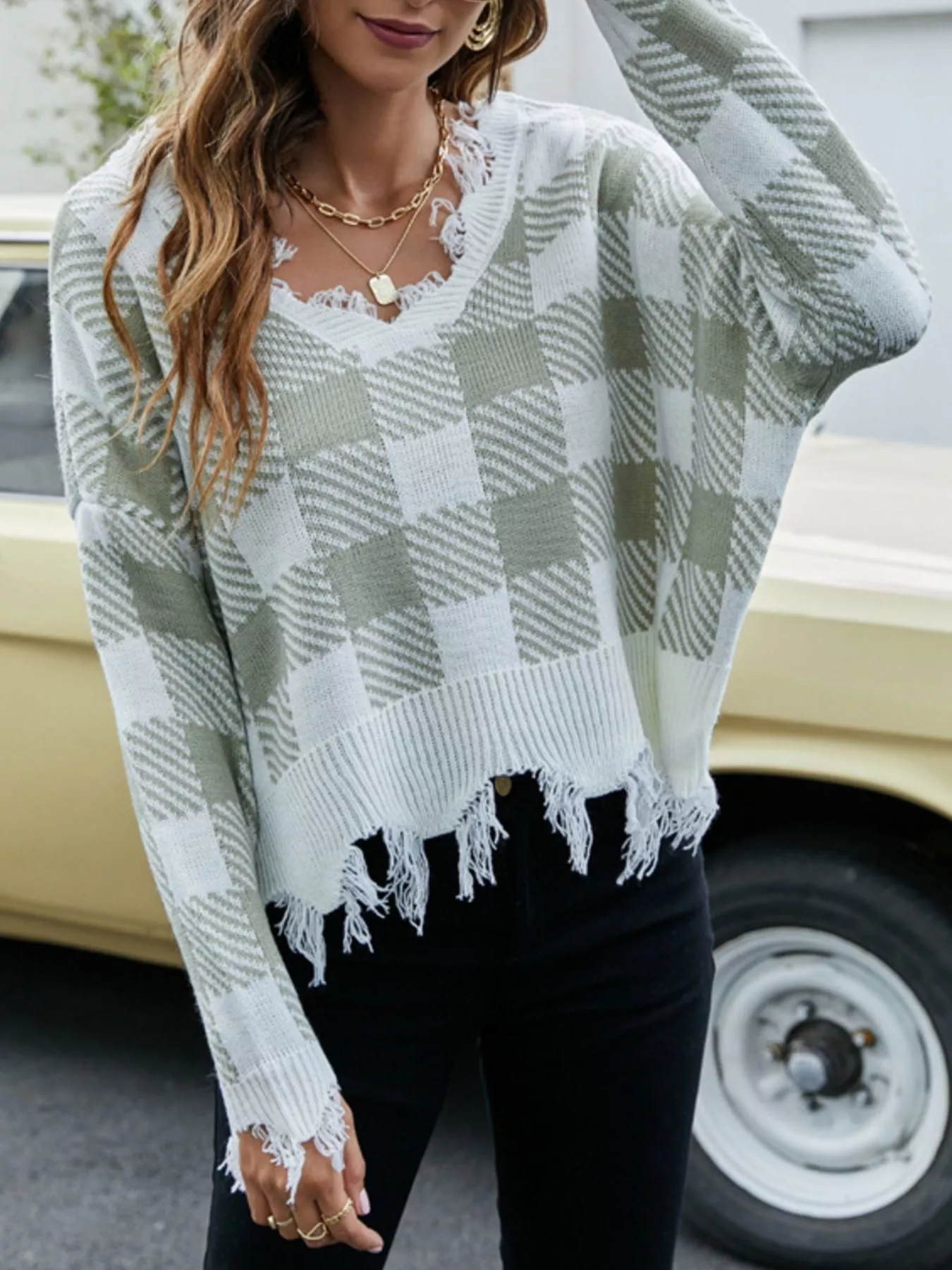 Frayed Hem Long Sleeve Sweater - Image 11