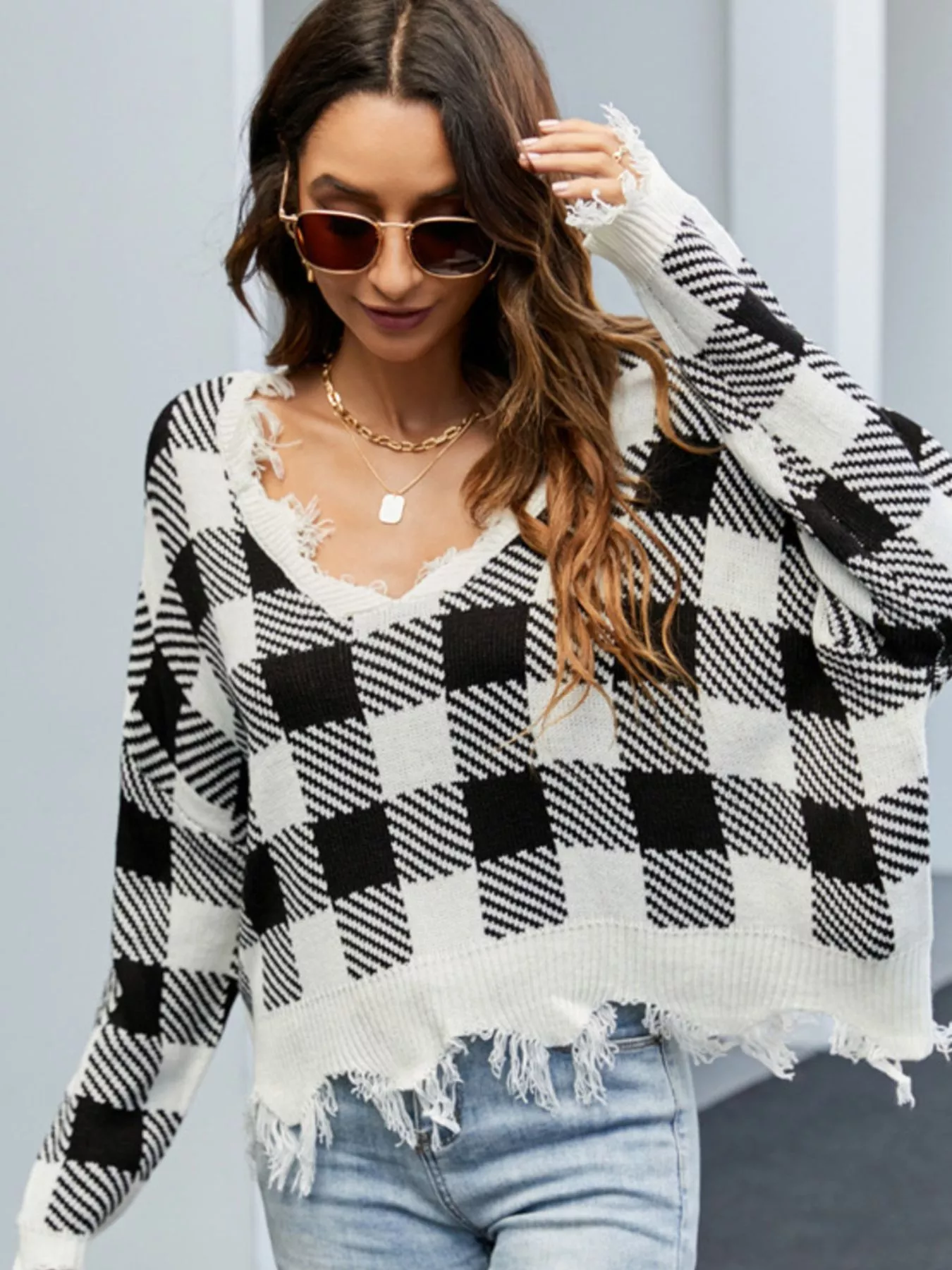 Frayed Hem Long Sleeve Sweater - Image 23