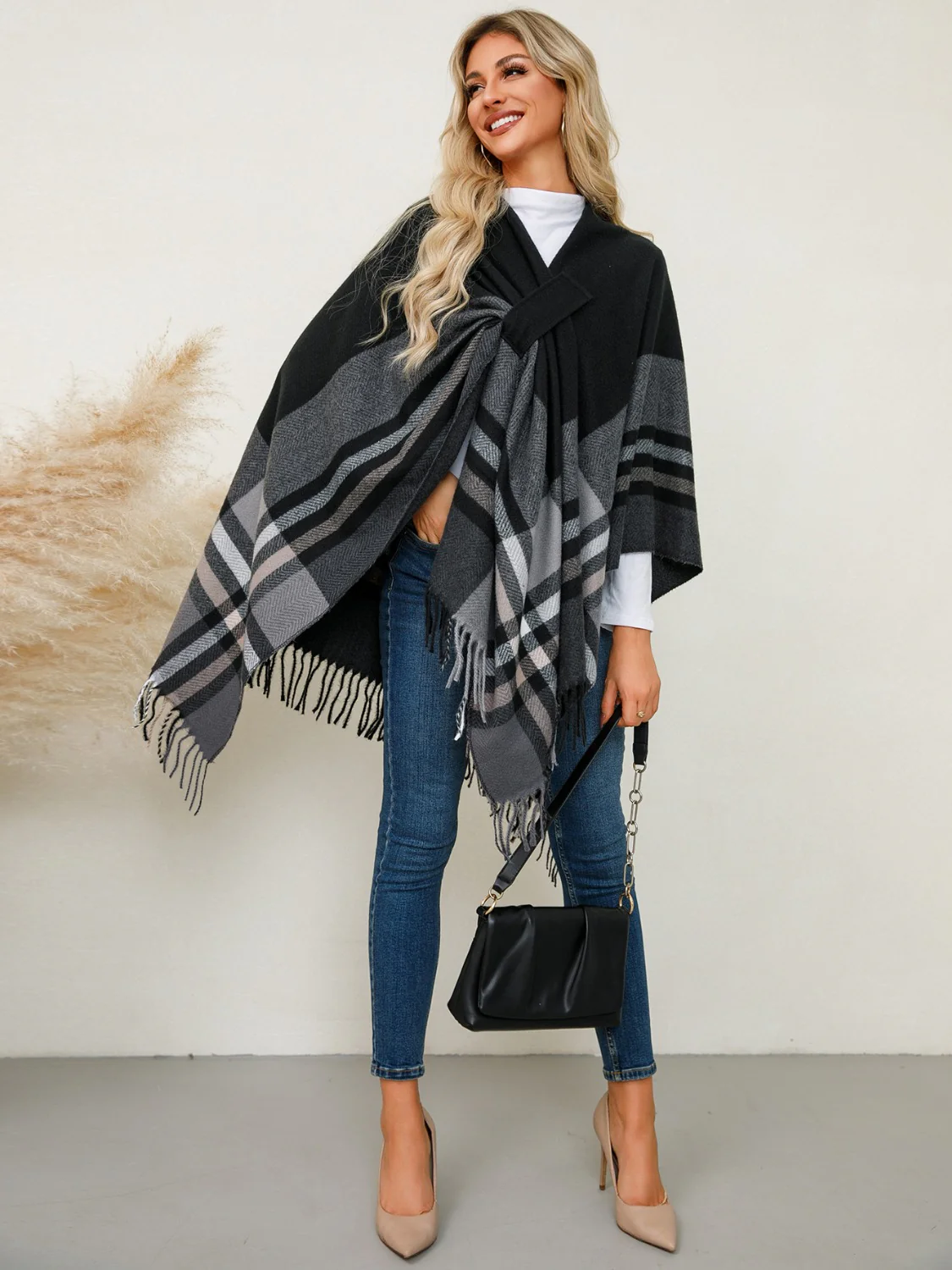 Fringe Contrast Plaid Poncho - Image 11