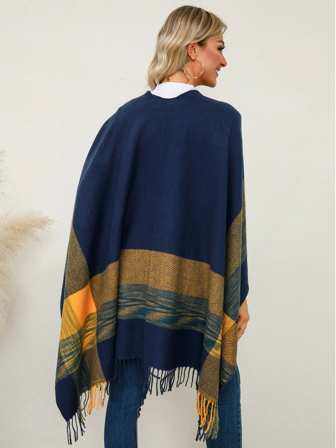 Fringe Contrast Plaid Poncho - Image 14