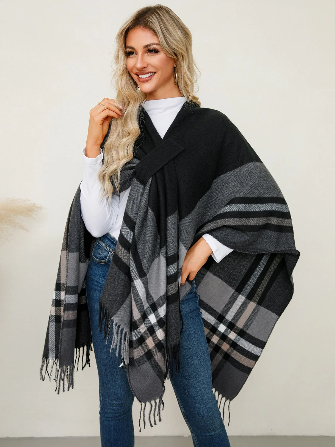 Fringe Contrast Plaid Poncho - Image 7
