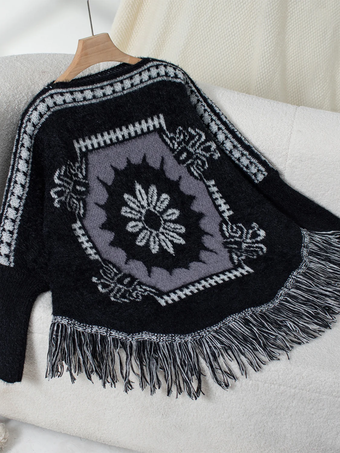 Fringe Geometric Long Sleeve Poncho - Image 6