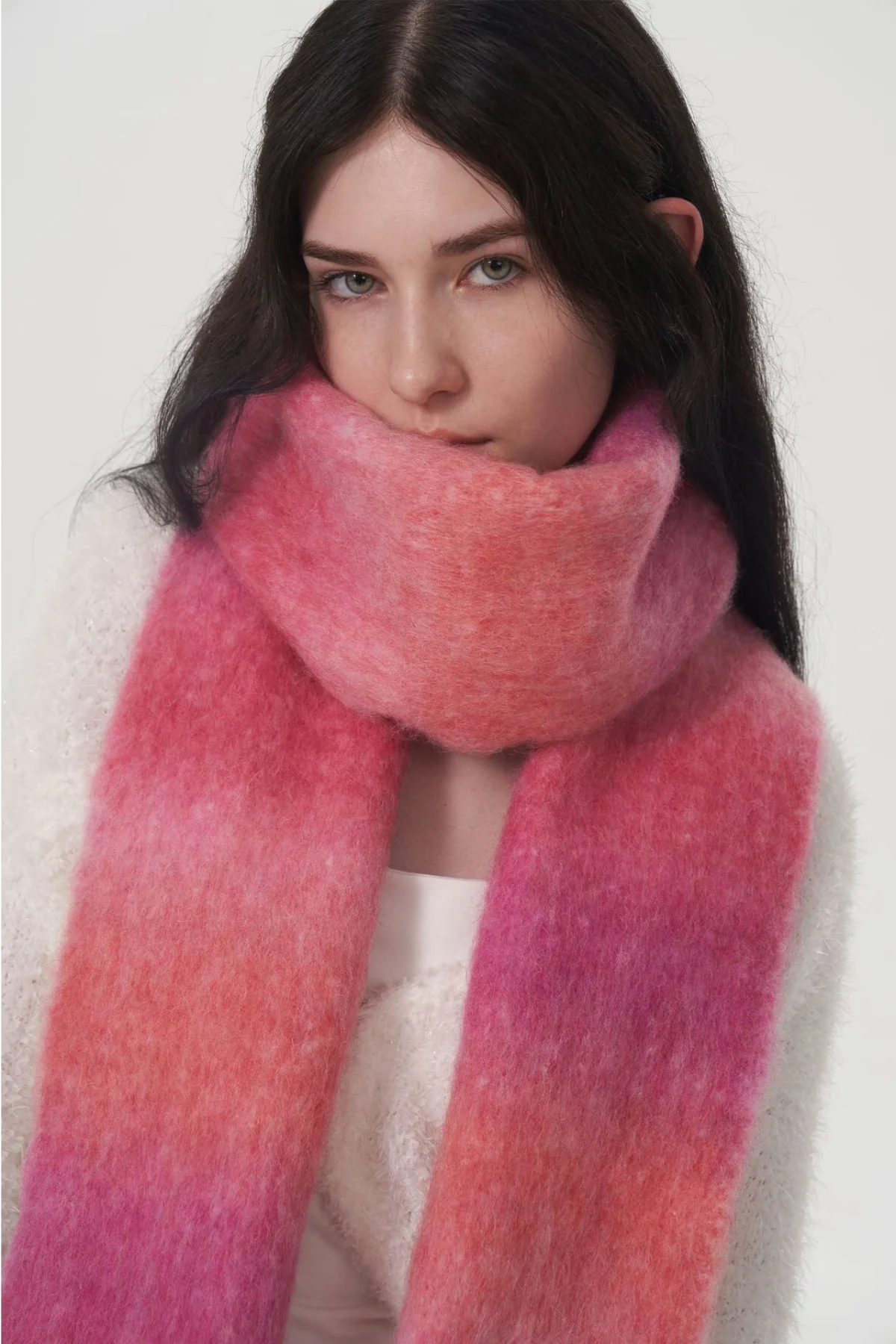 Fringe Gradient Thermal Scarf - Image 3