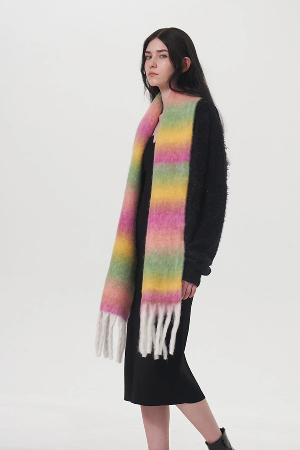 Fringe Gradient Thermal Scarf - Image 8