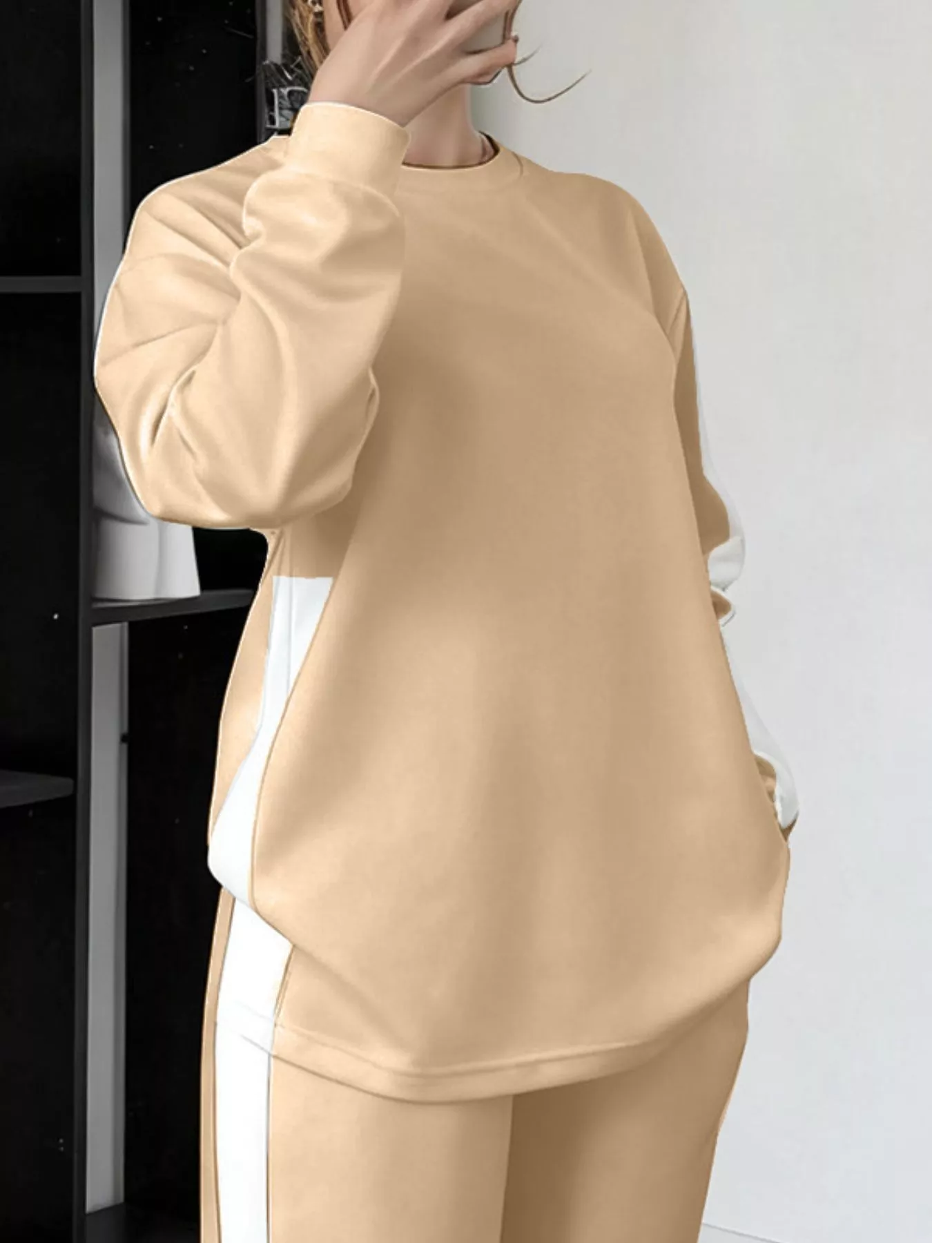 Full Size Contrast Round Neck Top and Pants Set Plus Size - Image 21