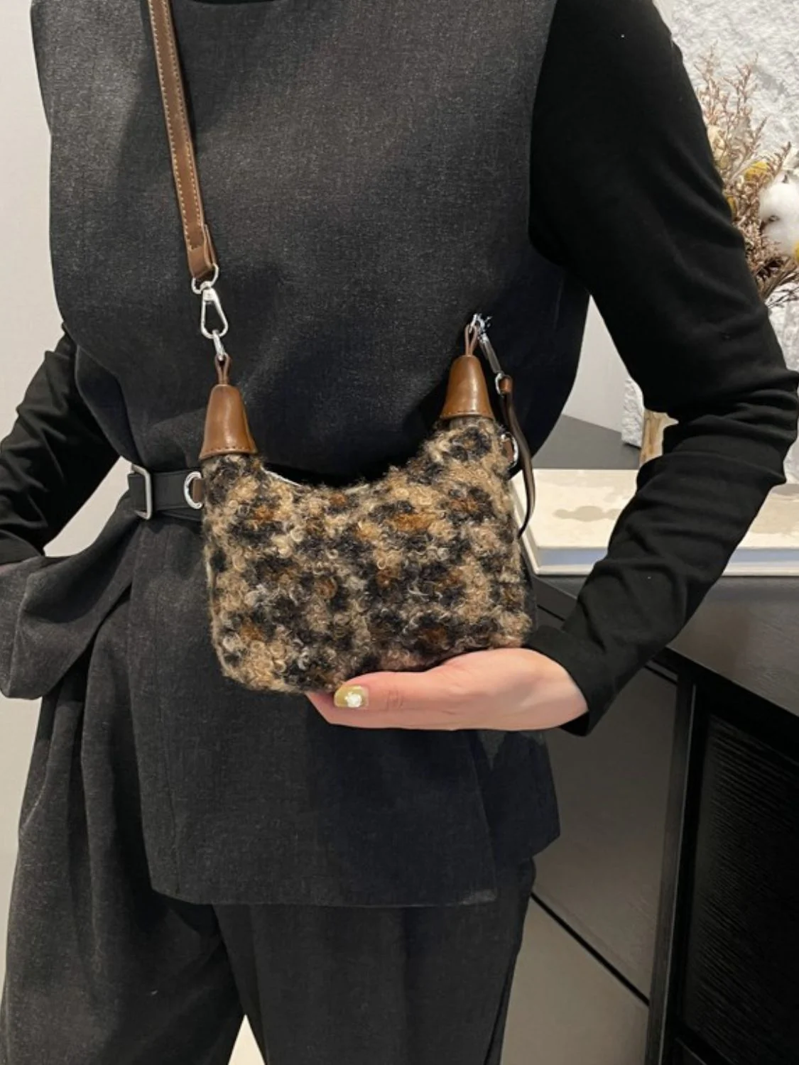 Fuzzy Polyester Mini Handbag with Zipper - Image 12