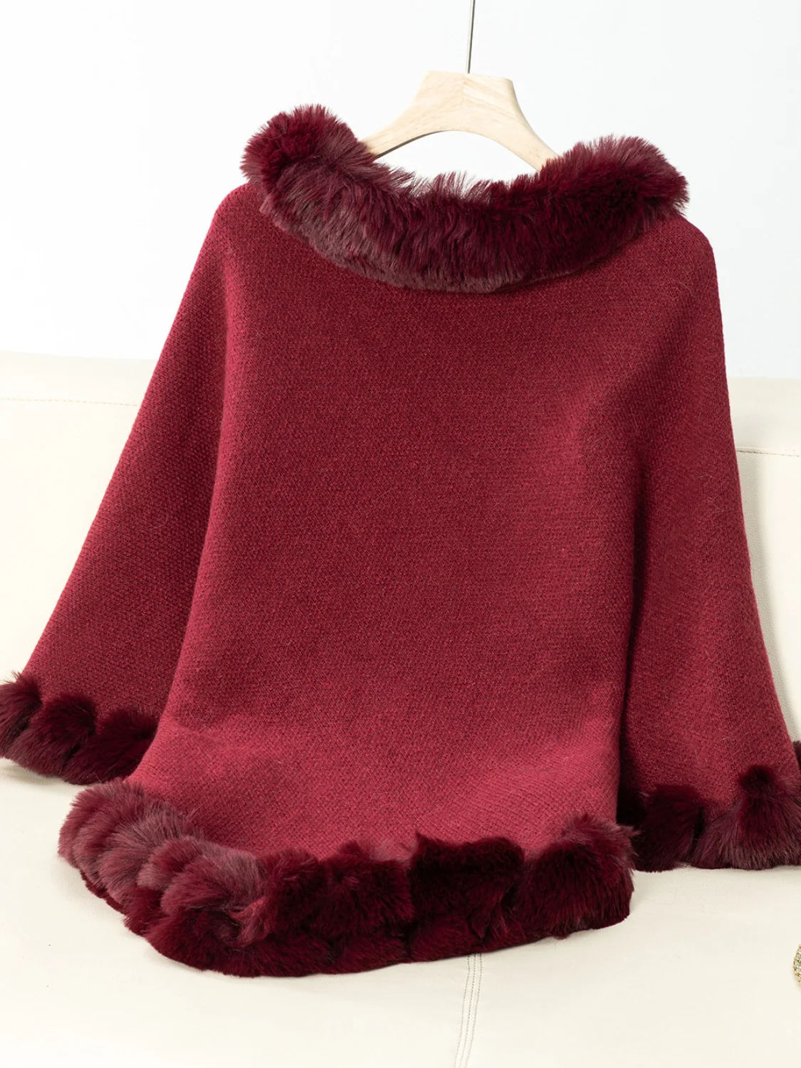 Fuzzy Trim Texture Three-Quarter Sleeve Poncho - Image 20