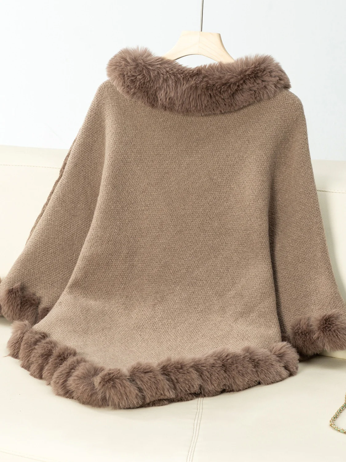 Fuzzy Trim Texture Three-Quarter Sleeve Poncho - Image 8
