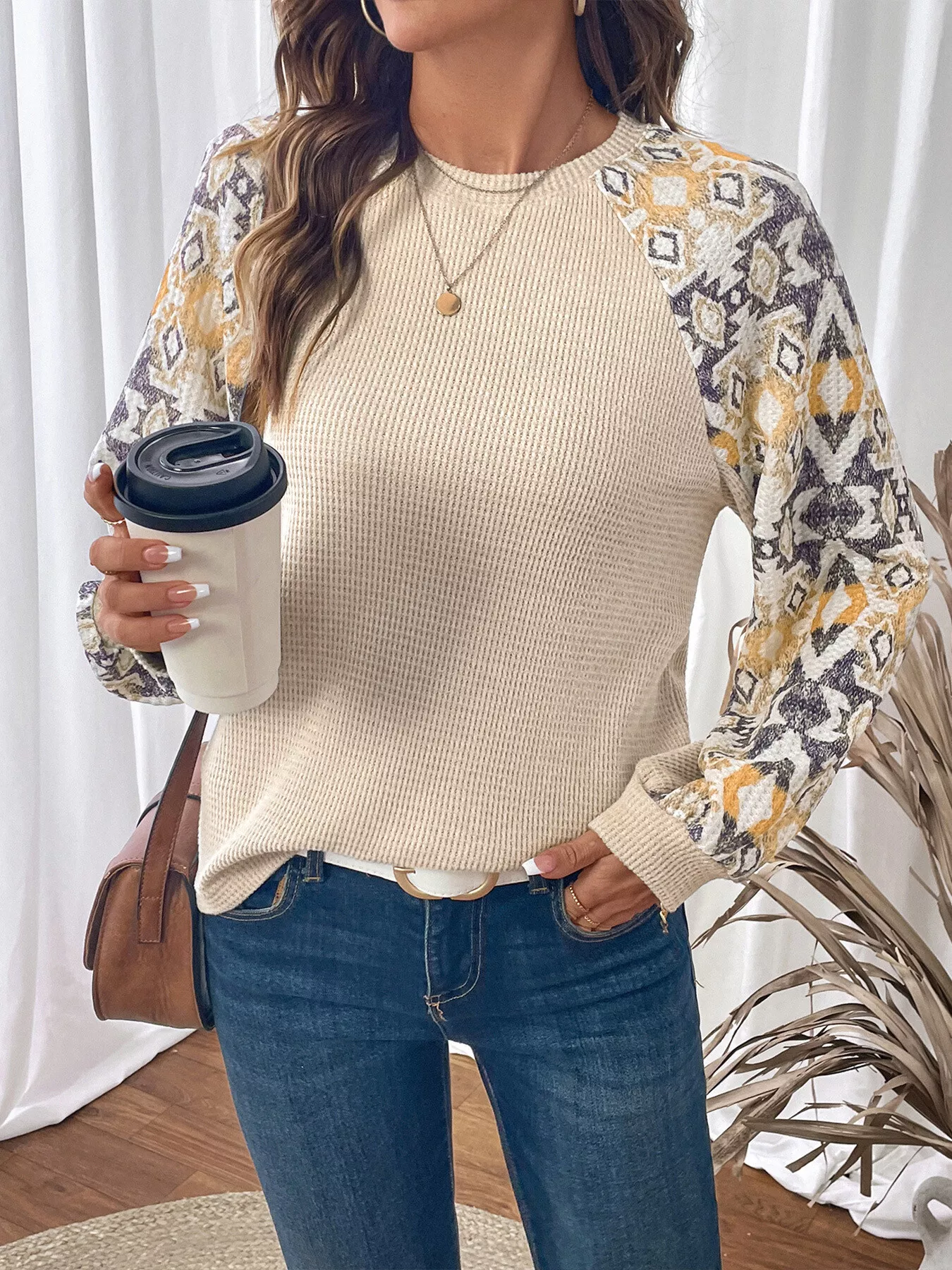 Geometric Pattern Long Sleeve T-Shirt - Image 3