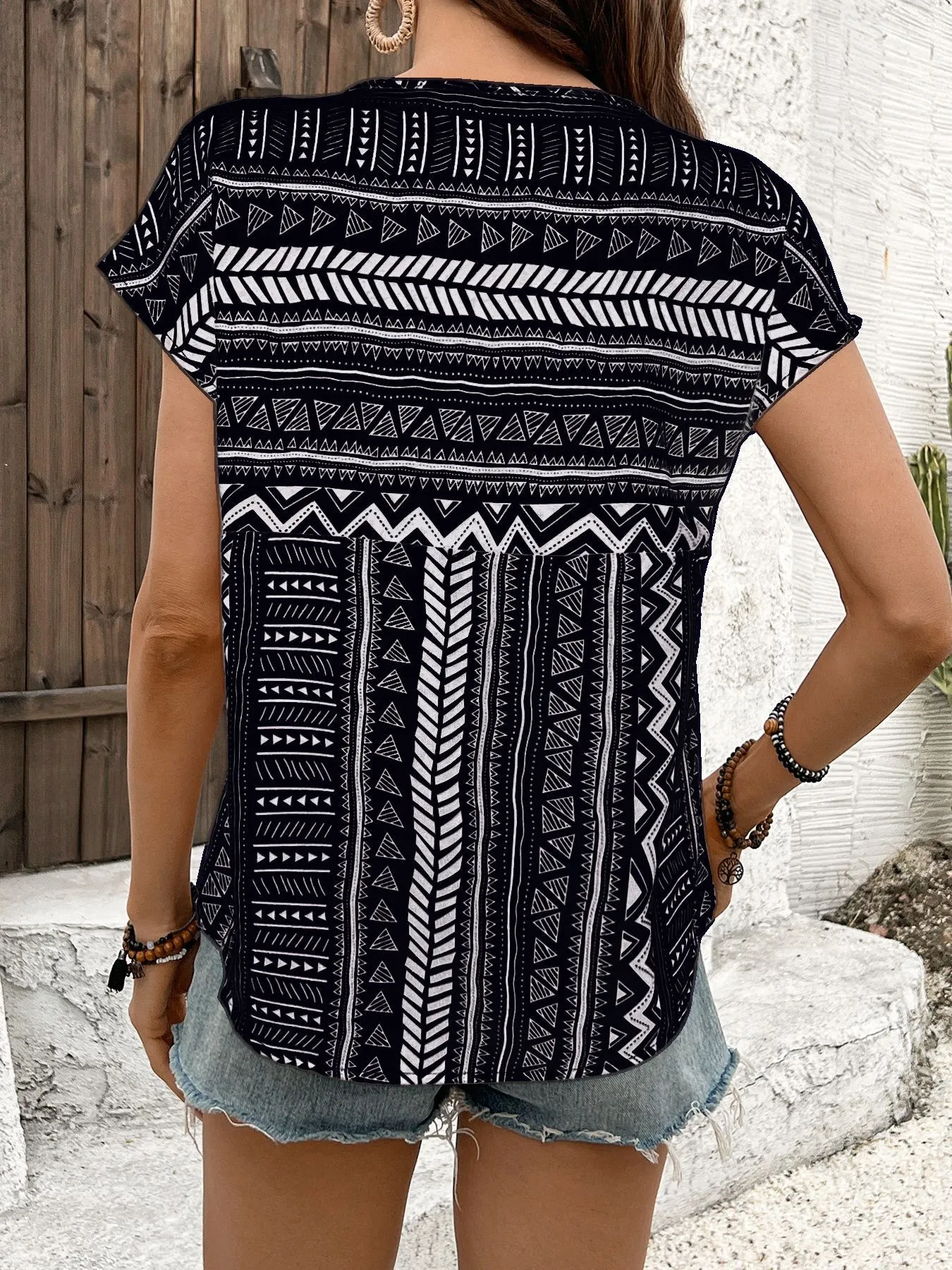Geometric Print Short Sleeve Blouse - Image 5