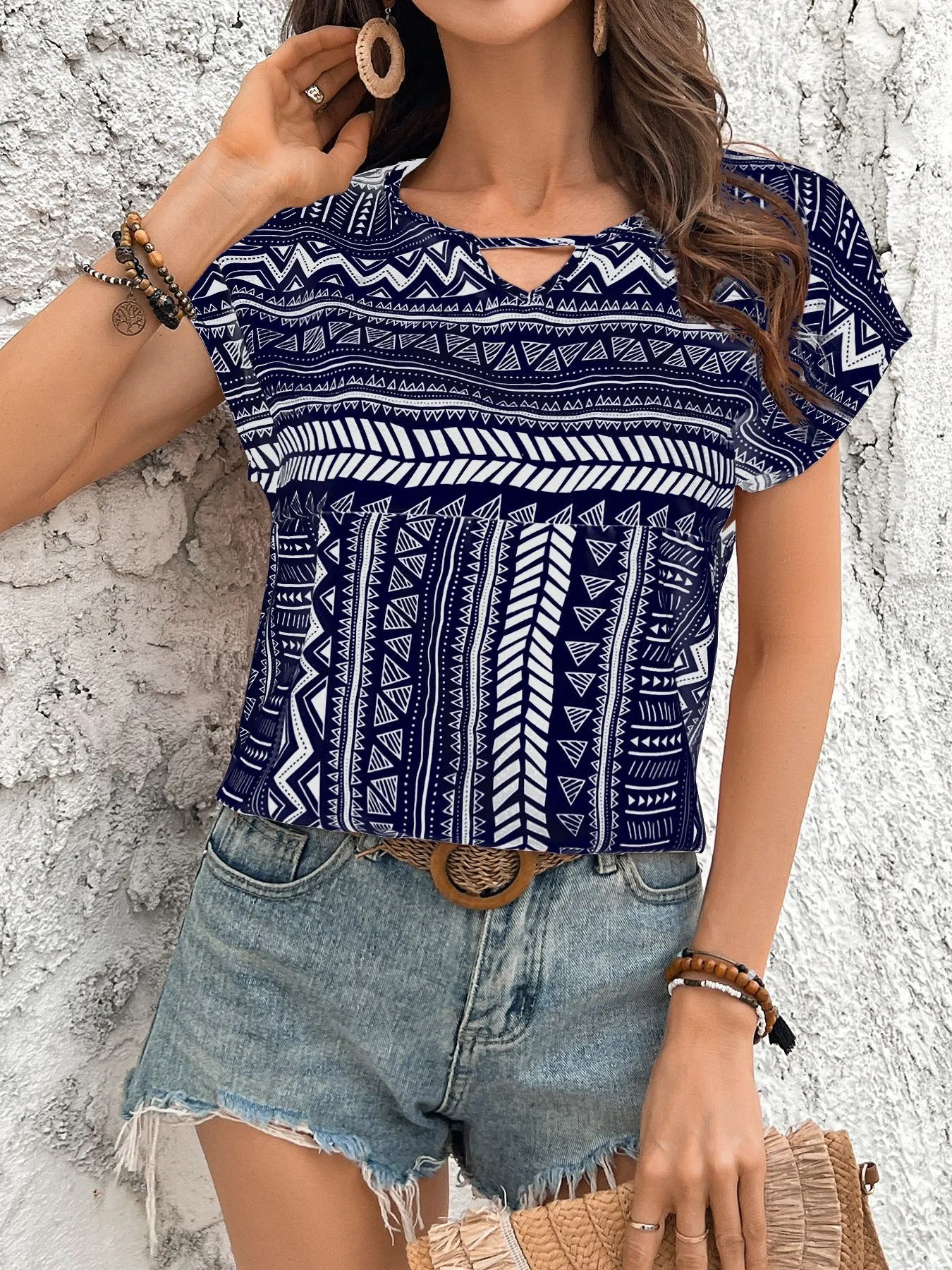 Geometric Print Short Sleeve Blouse - Image 8