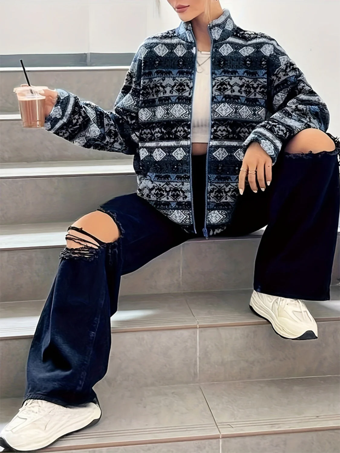 Geometric Turtleneck Zip Up Jacket - Image 5