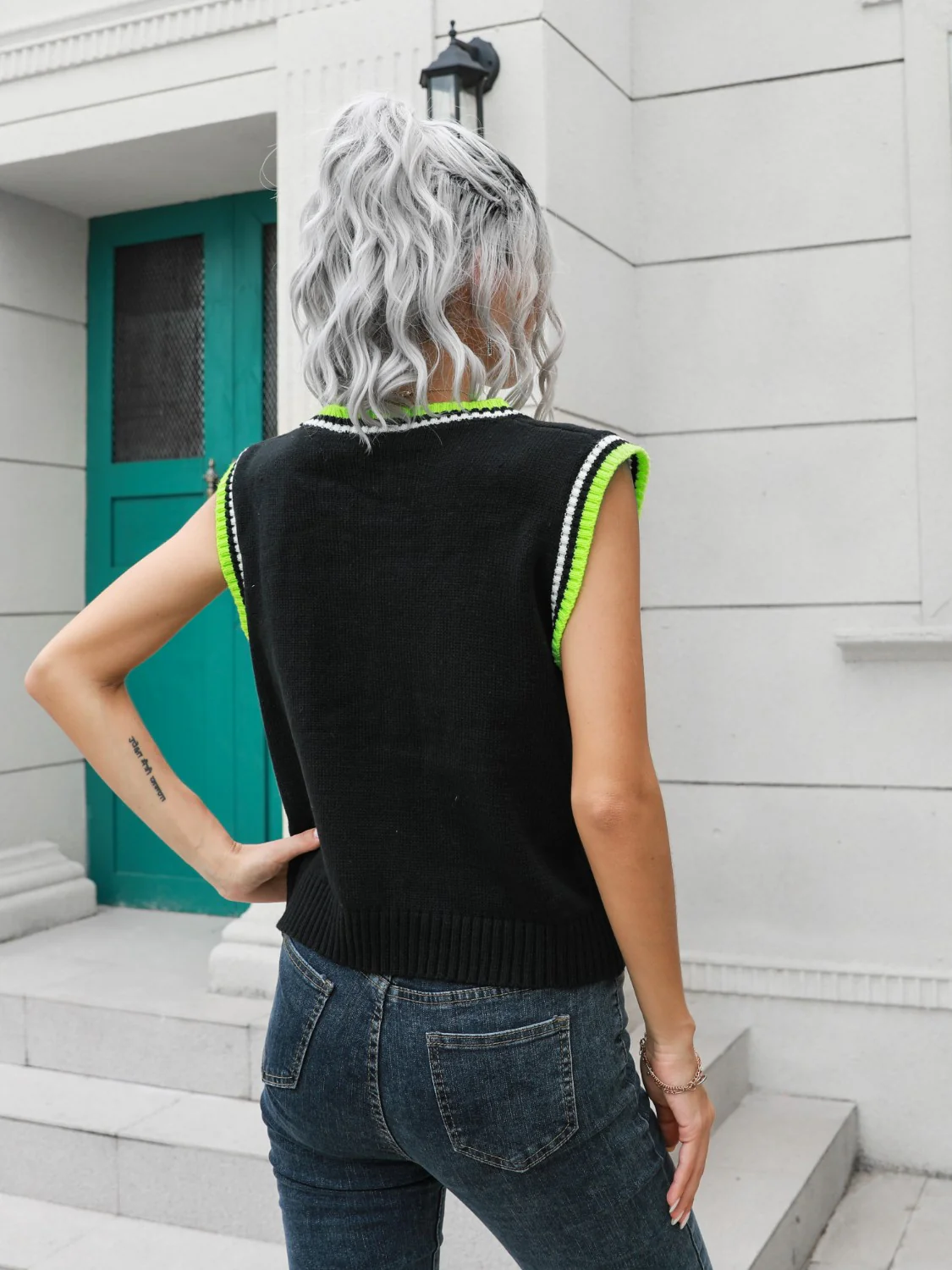Geometric V-Neck Sweater Vest - Image 2