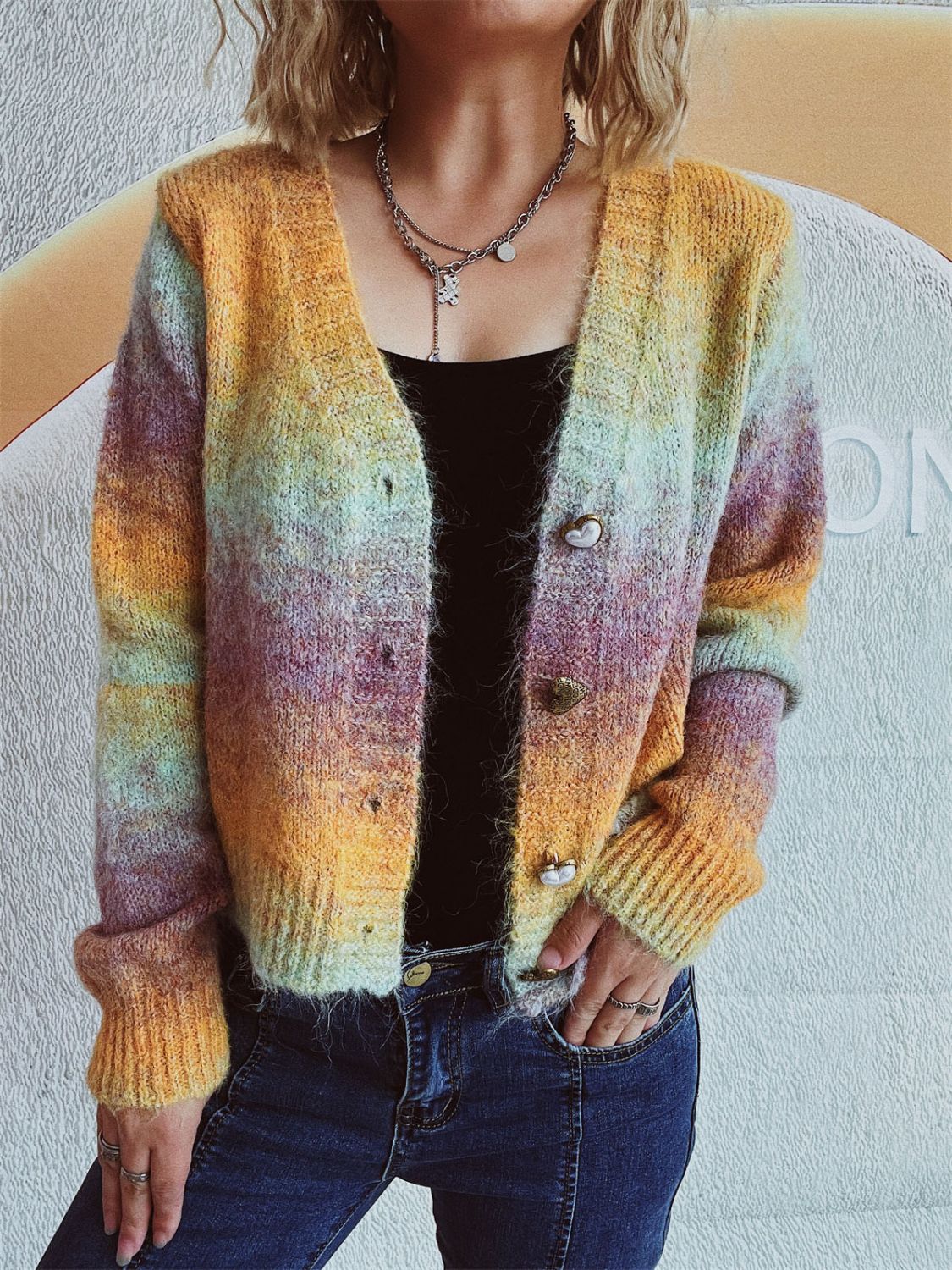 Gradient Heart Shape Button V-Neck Cardigan - Image 10