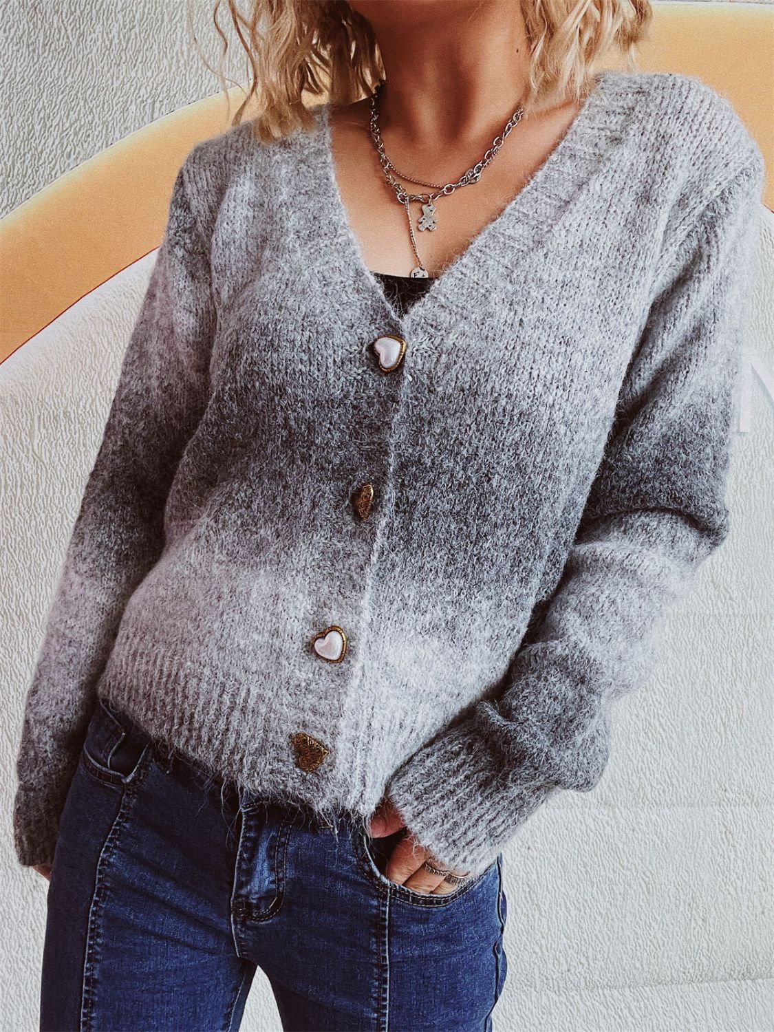 Gradient Heart Shape Button V-Neck Cardigan - Image 17