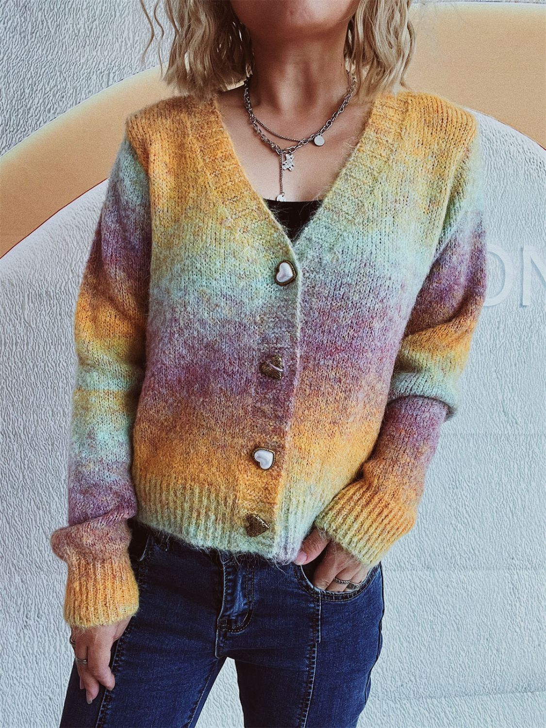 Gradient Heart Shape Button V-Neck Cardigan - Image 9