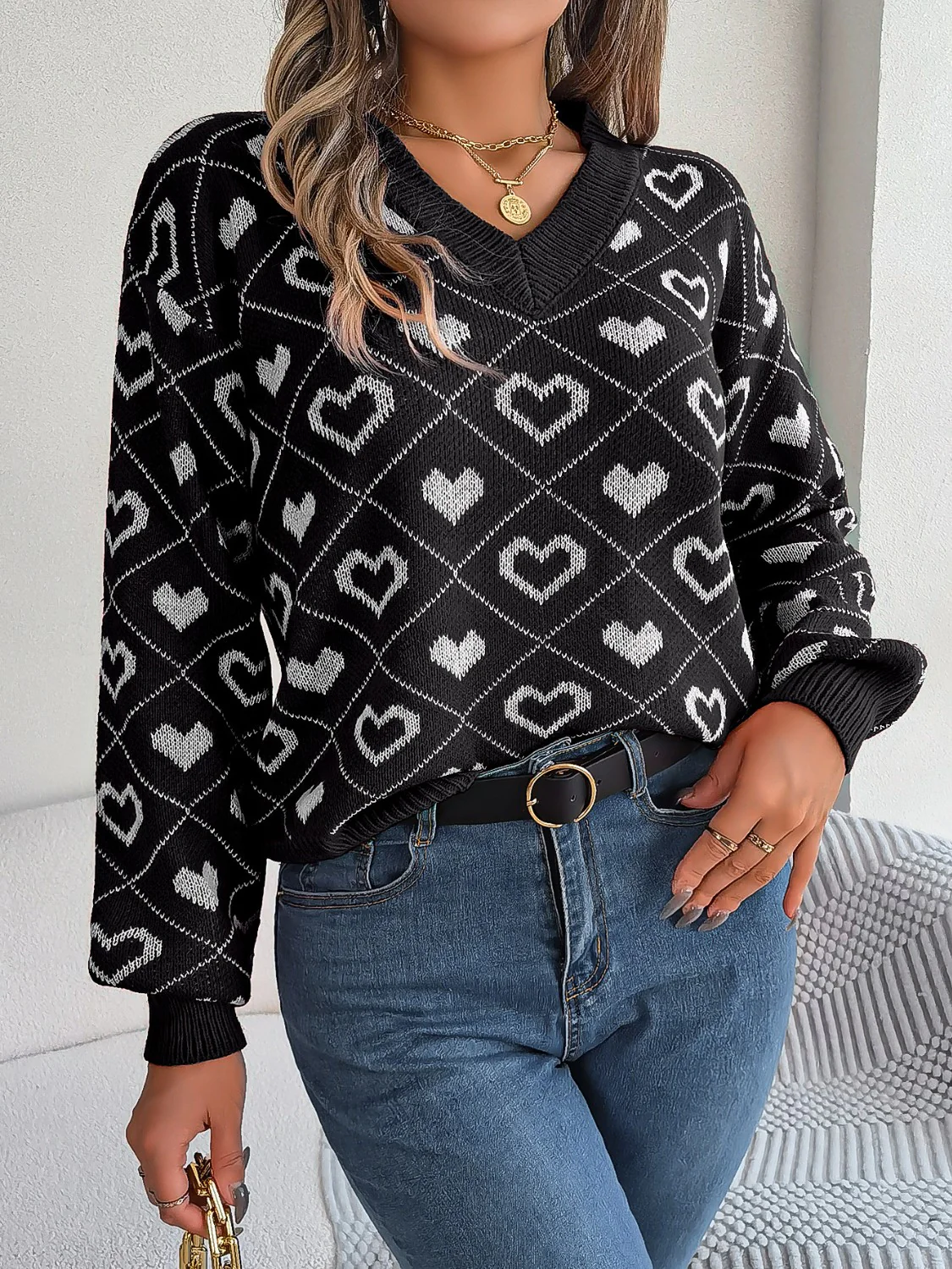 Heart Pattern V-Neck Long Sleeve Sweater - Image 10