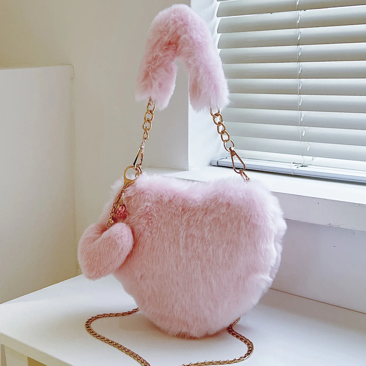 Heart Shape Faux Fur Handbag - Image 10