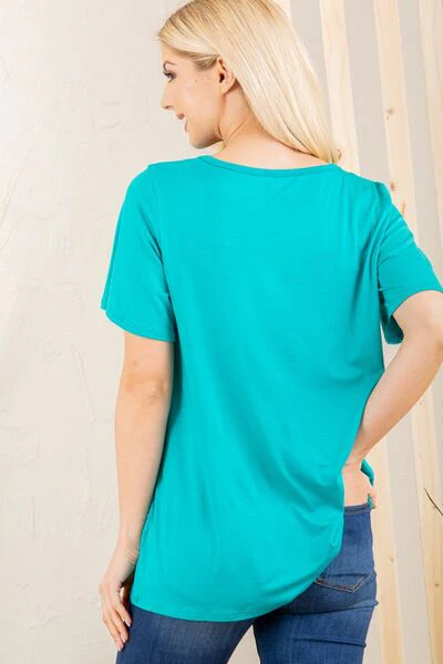 Heimish Full Size Leopard Lip Round Neck Short Sleeve T-Shirt Plus Size - Image 4