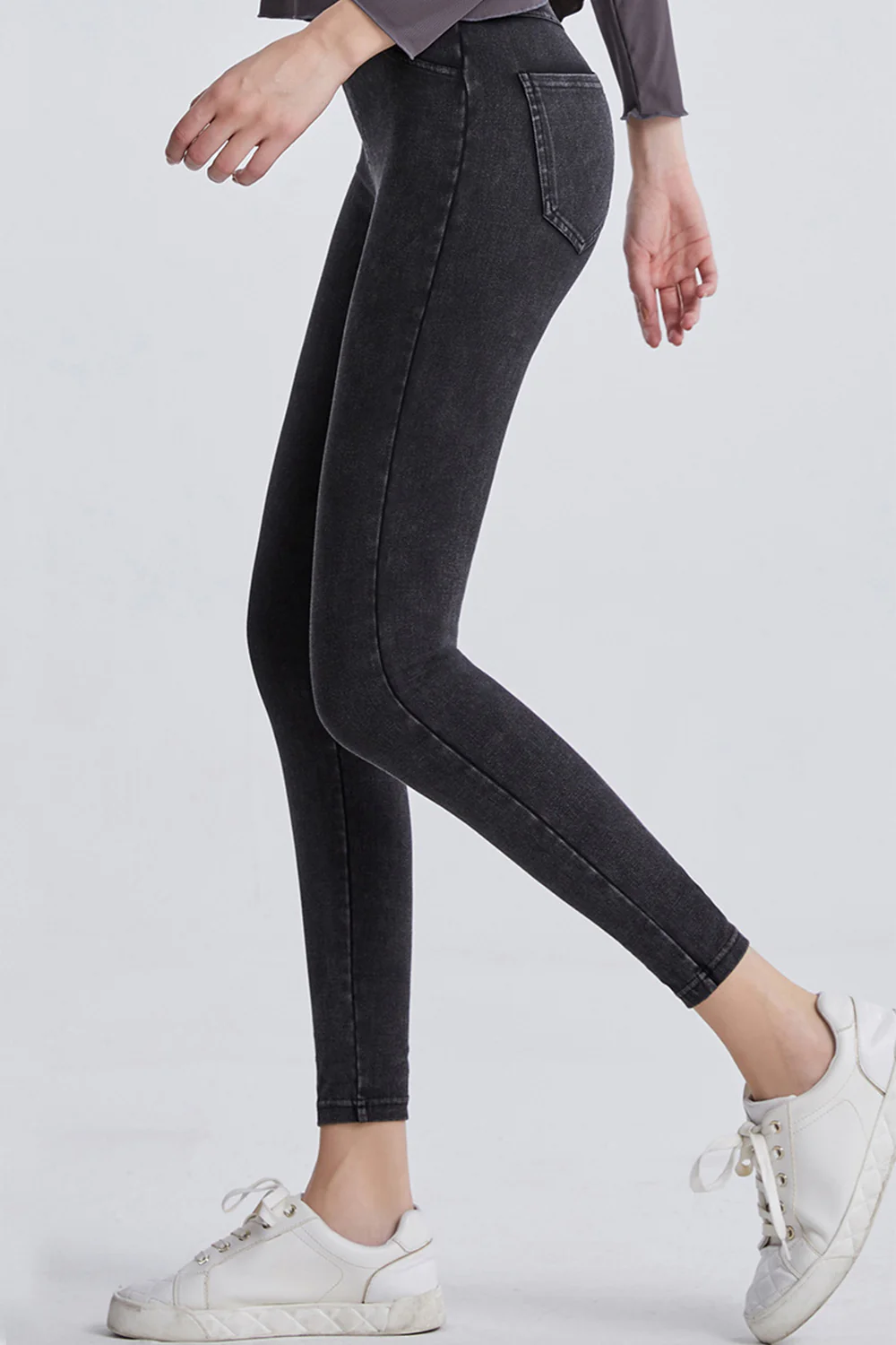 High Waist Cropped Jeans - Image 4