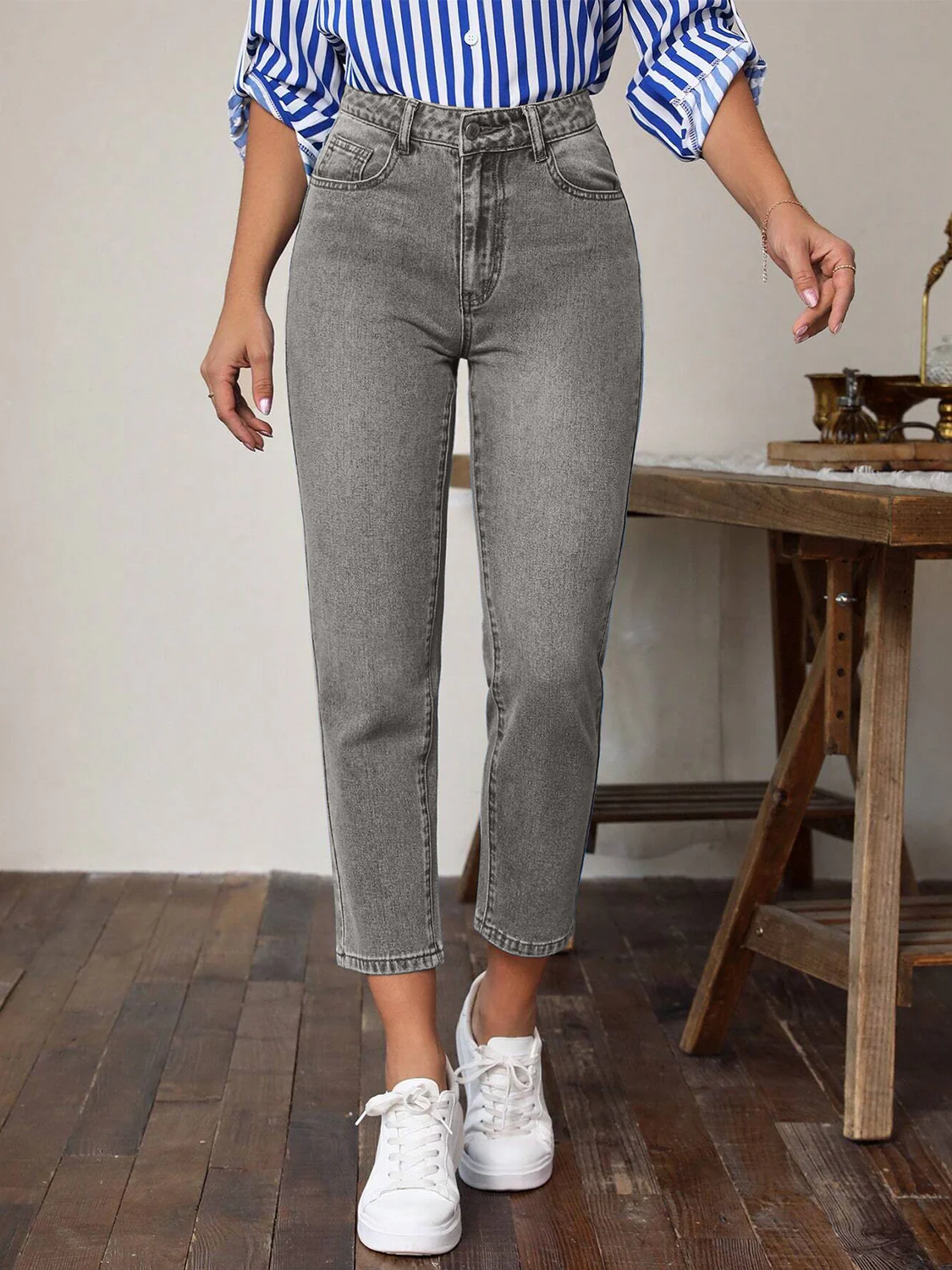 High Waist Jeans with Pockets - Image 7