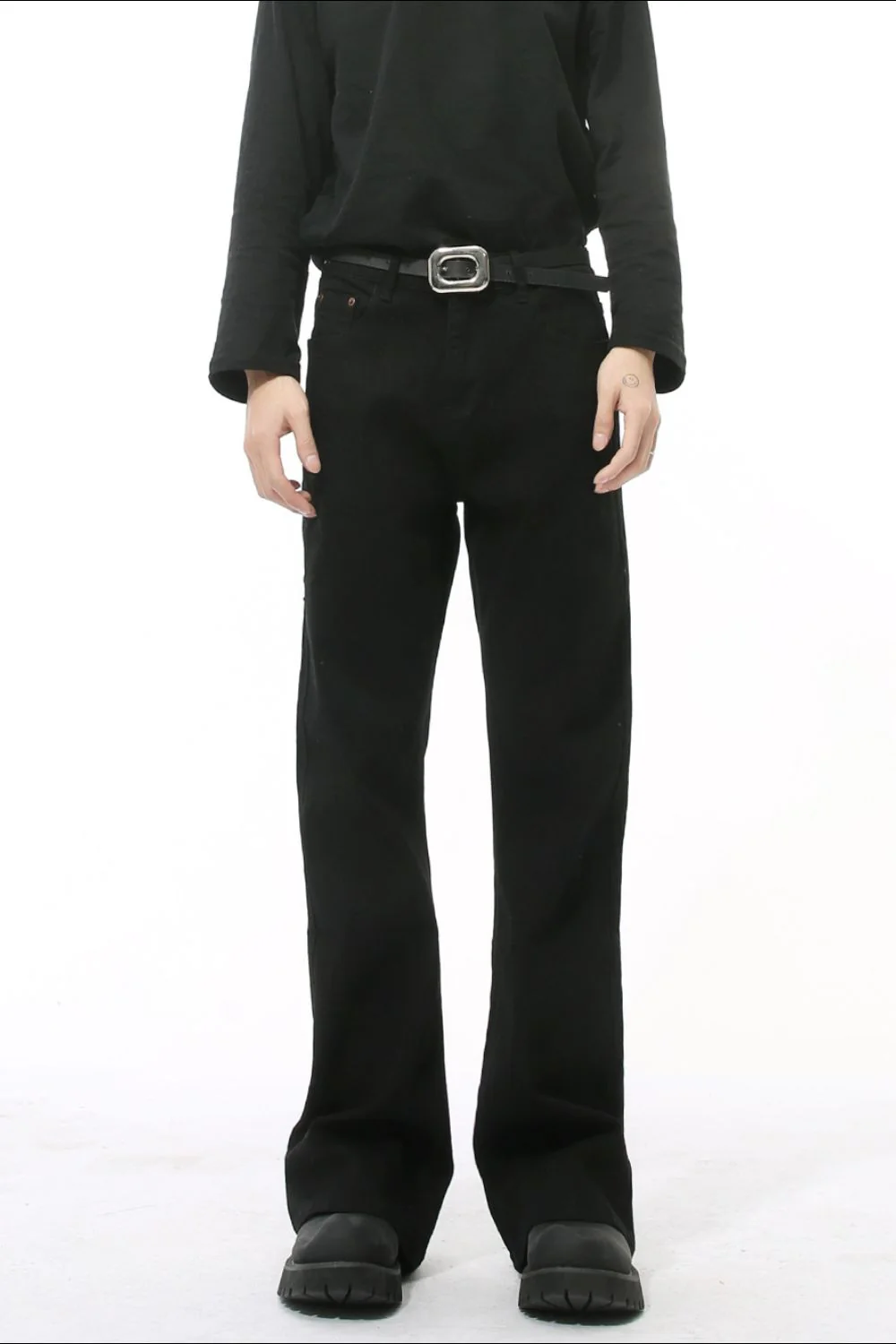High Waist Jeans with Pockets - Image 4