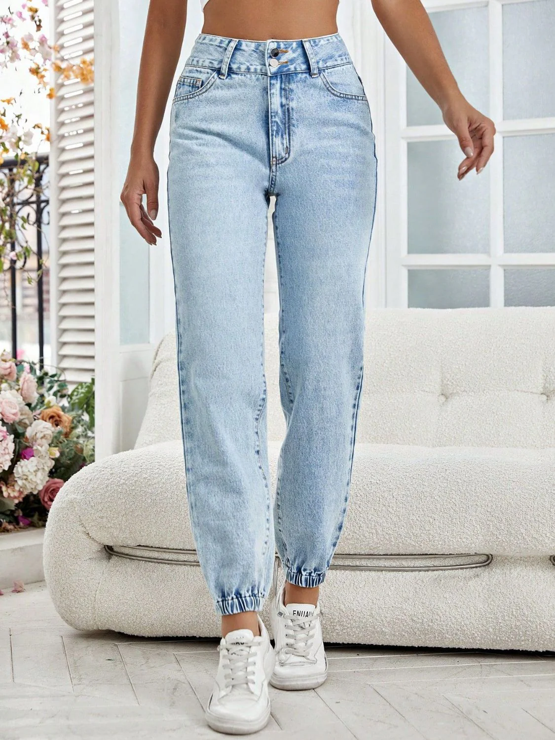 High Waist Jeans with Pockets - Image 3