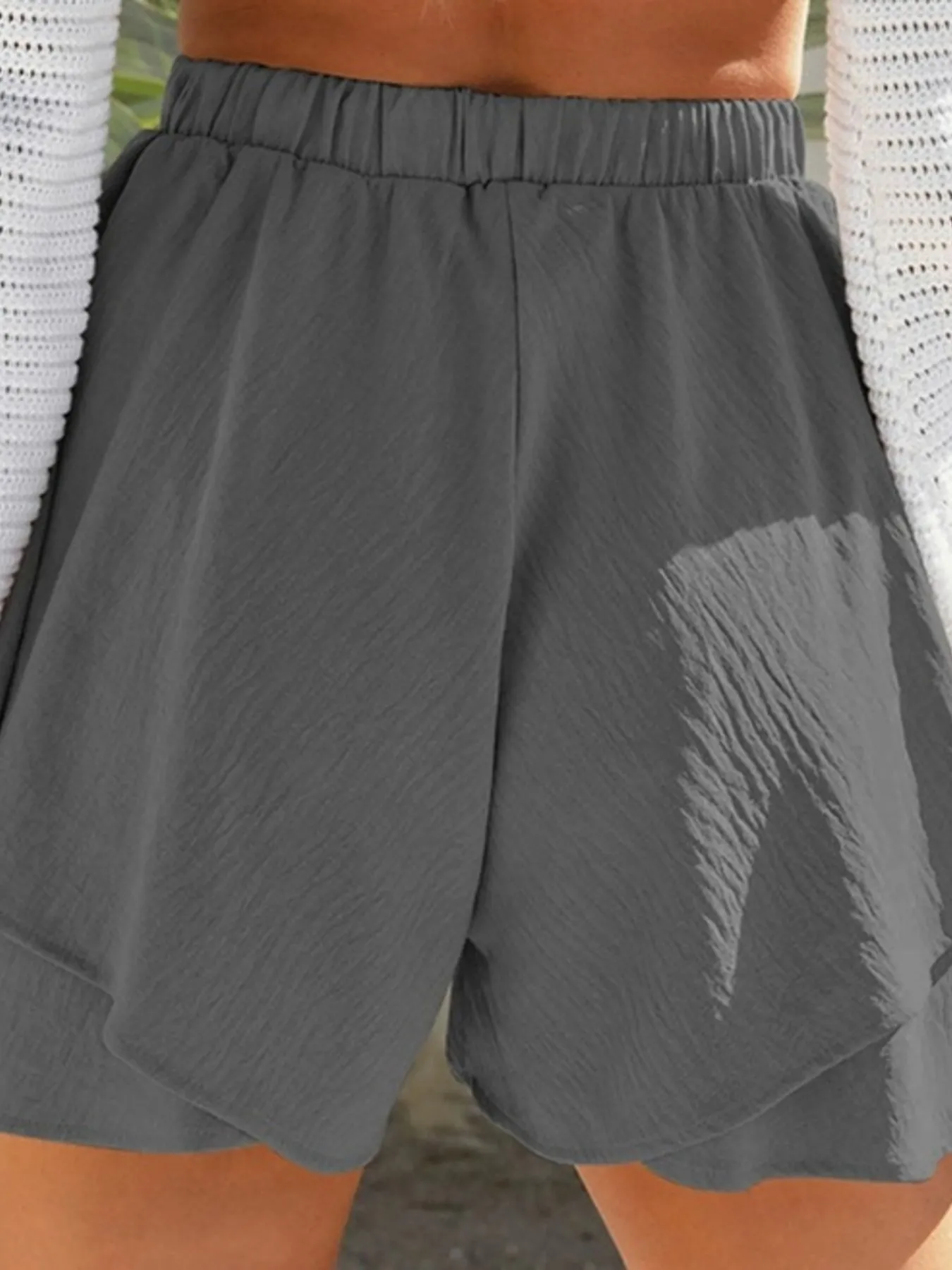 High-Waisted Elastic Waistband Layered Shorts - Image 11