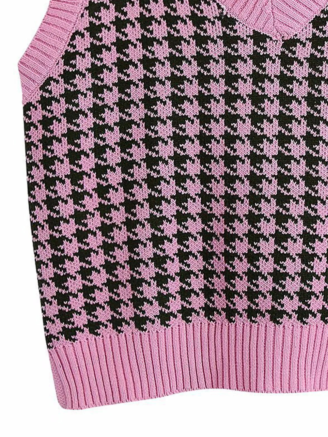 Houndstooth V-Neck Sweater Vest - Image 17
