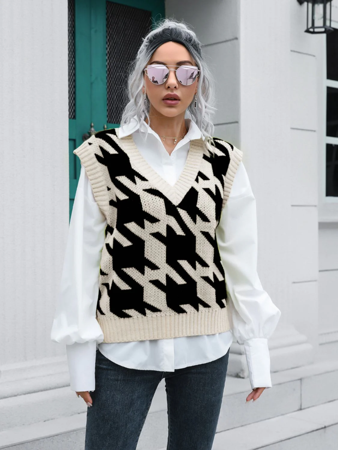 Houndstooth V-Neck Sweater Vest - Image 3