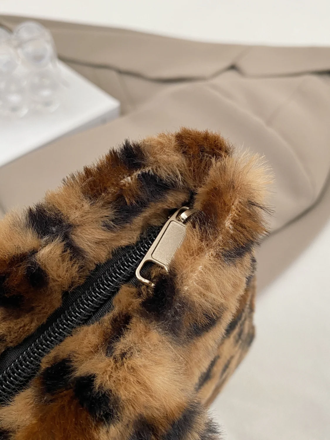 Leopard Fluff Handbag with Zip - Image 6