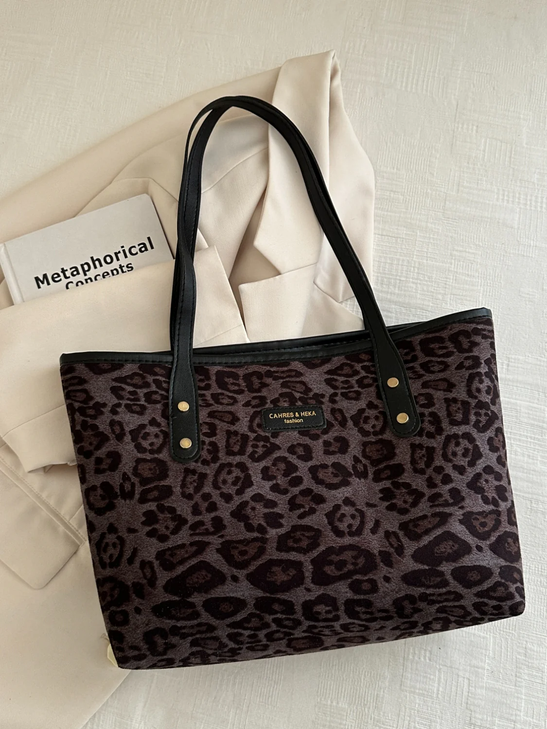 Leopard Polyester Tote Bag - Image 13