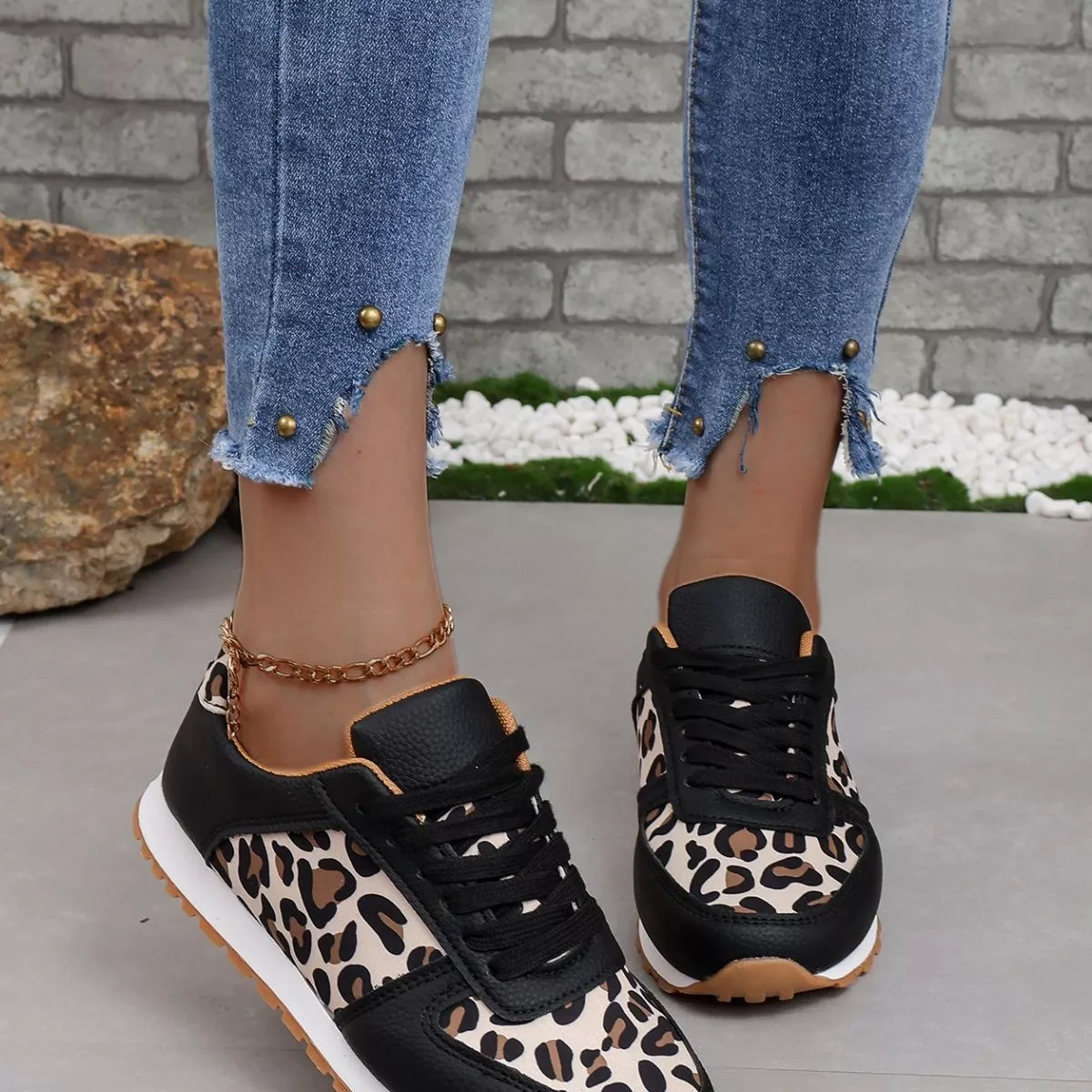 Leopard Print Casual Sneakers - Image 10