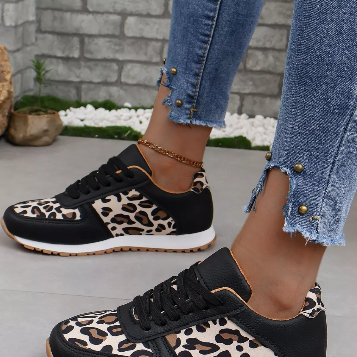 Leopard Print Casual Sneakers - Image 7