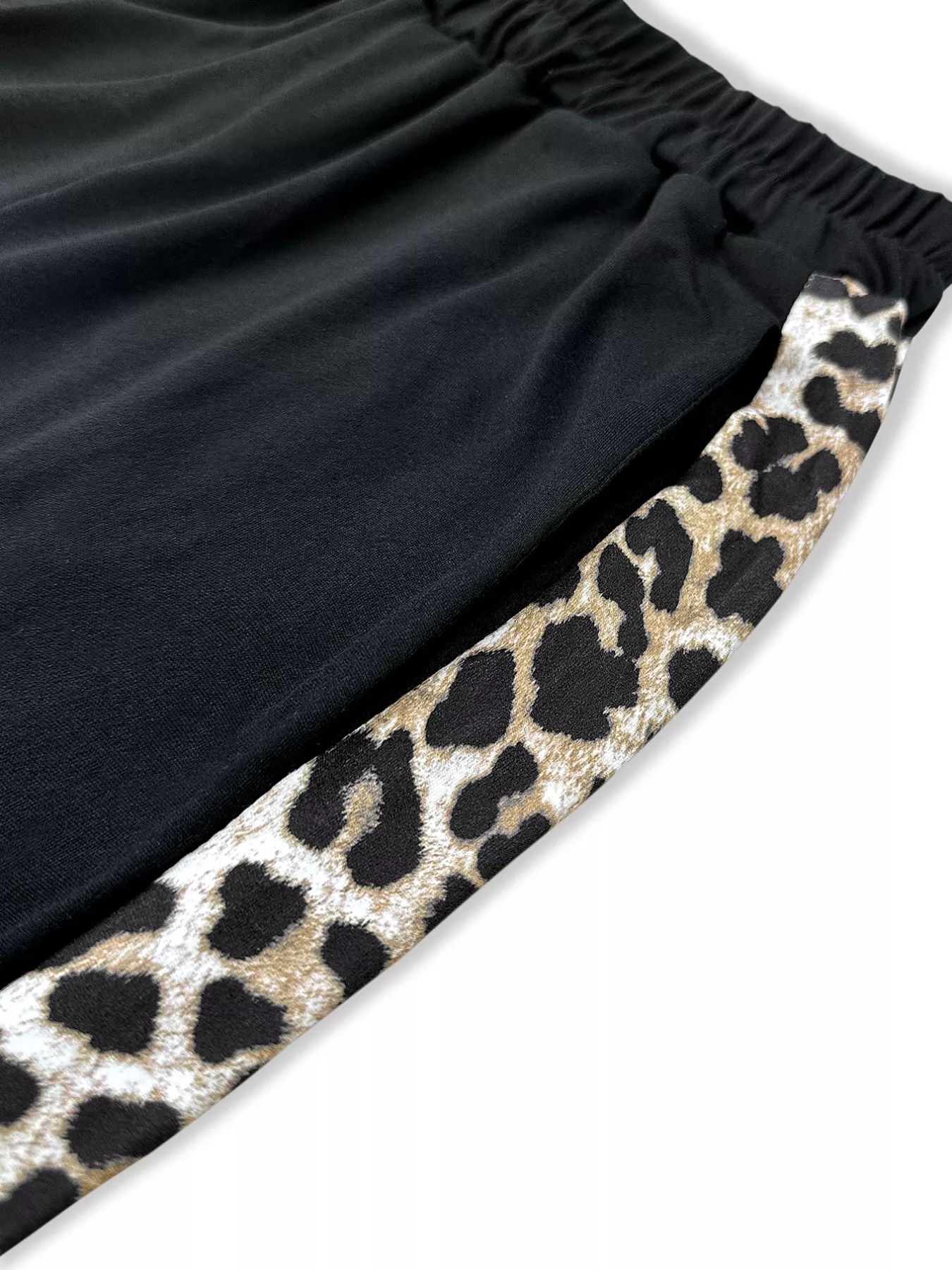 Leopard Print Top and Pants Set - Image 4