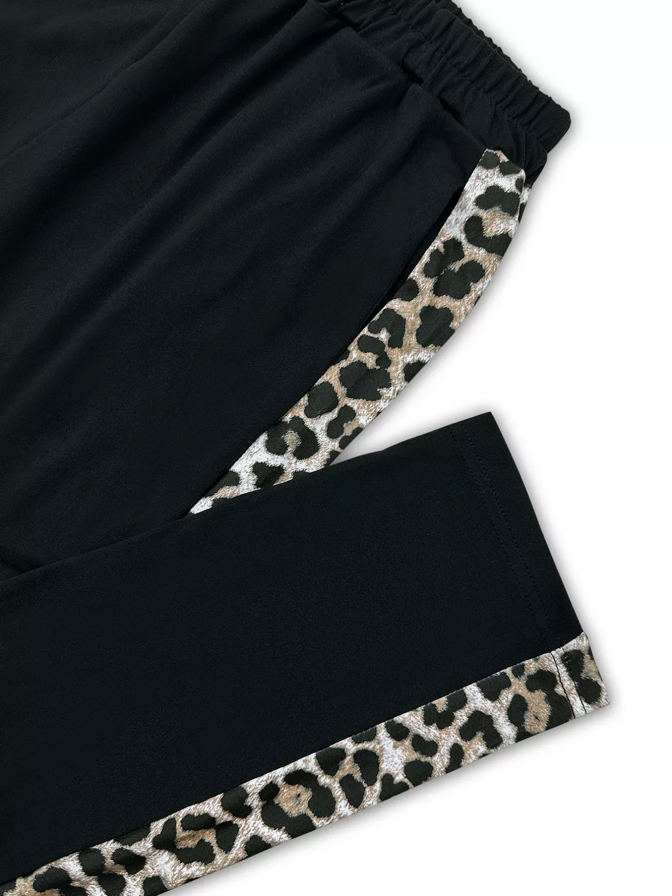 Leopard Print Top and Pants Set - Image 5