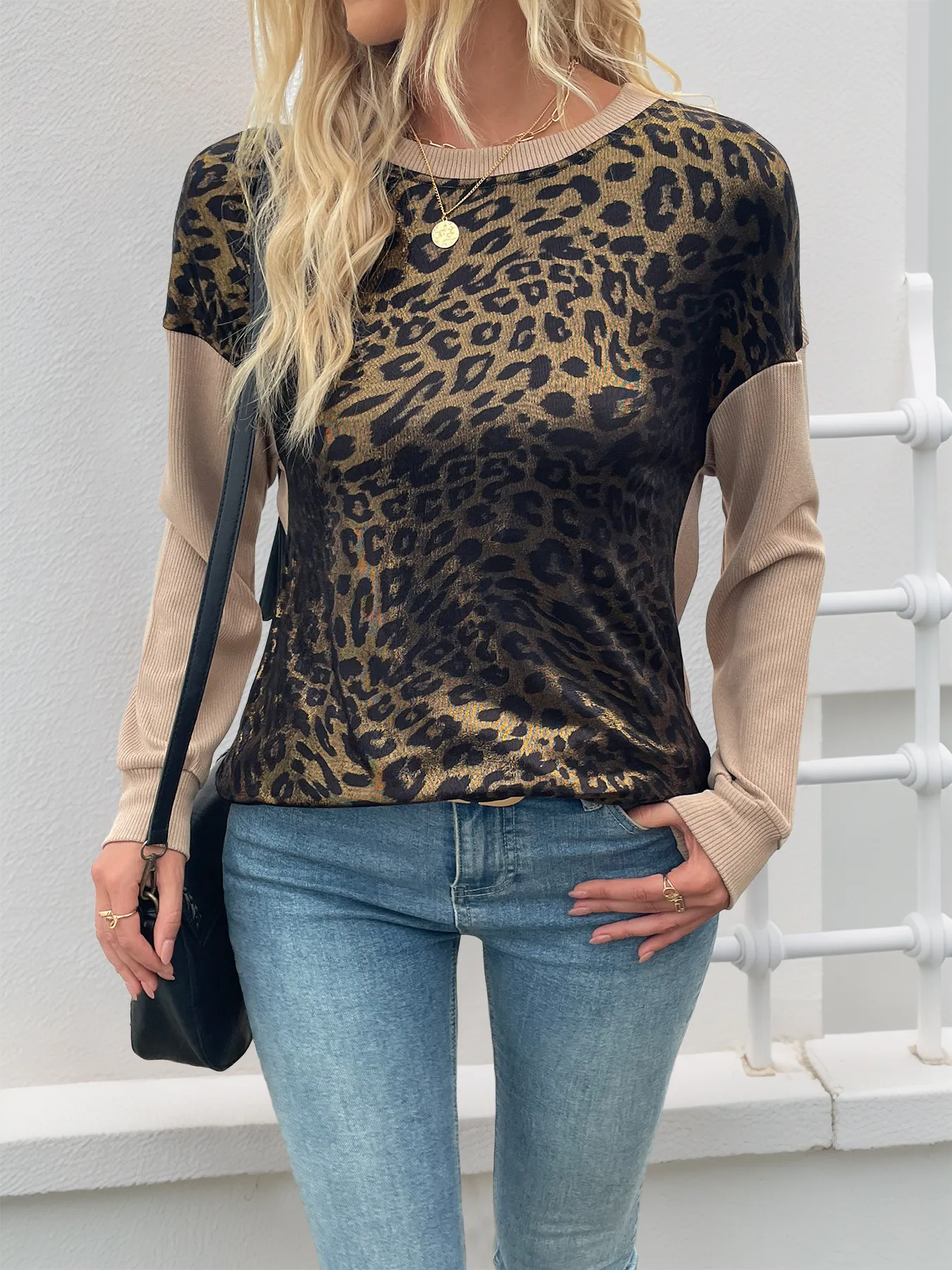 Leopard Round Neck Long Sleeve Sweatshirt - Image 4