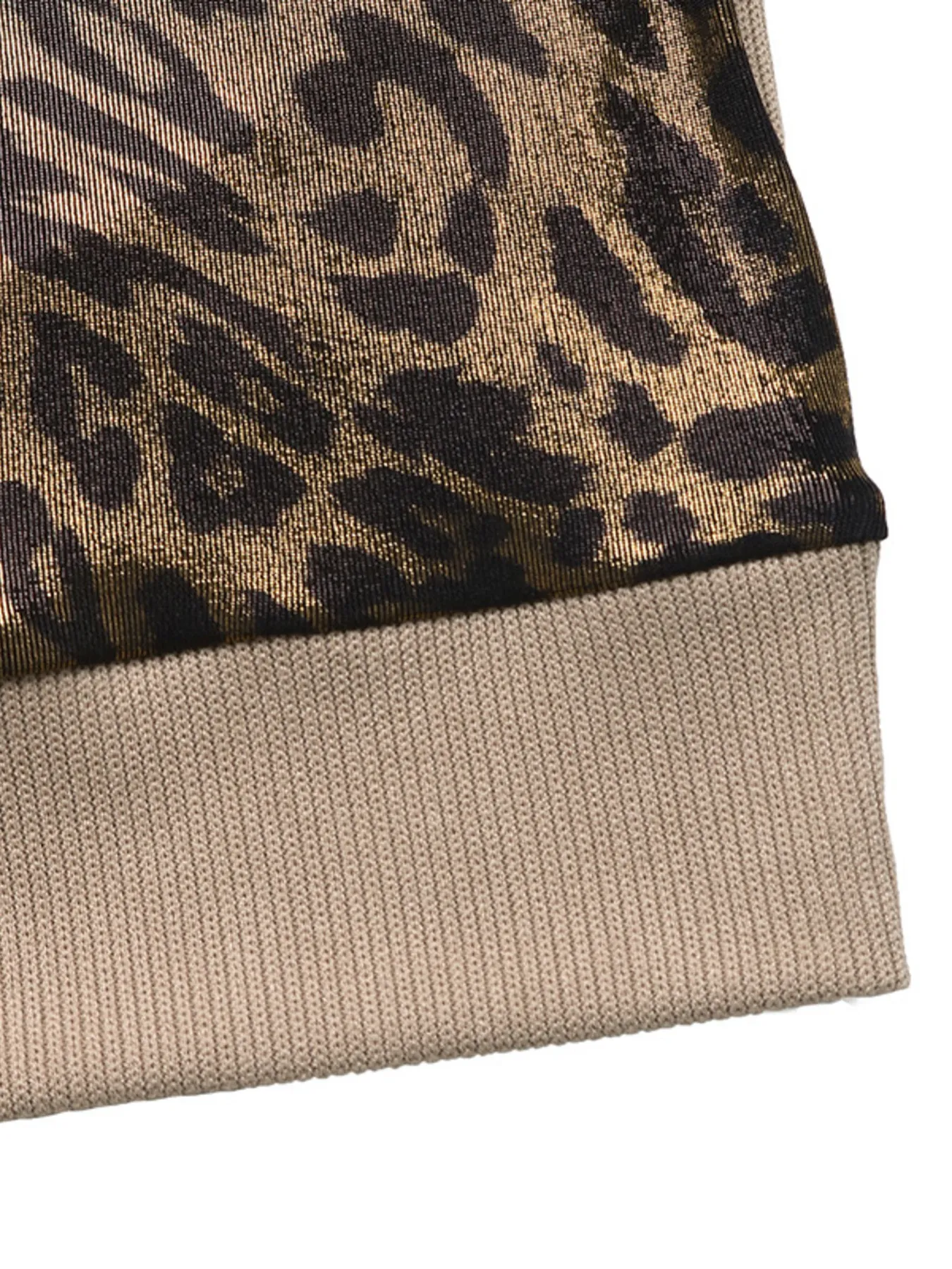 Leopard Round Neck Long Sleeve Sweatshirt - Image 7