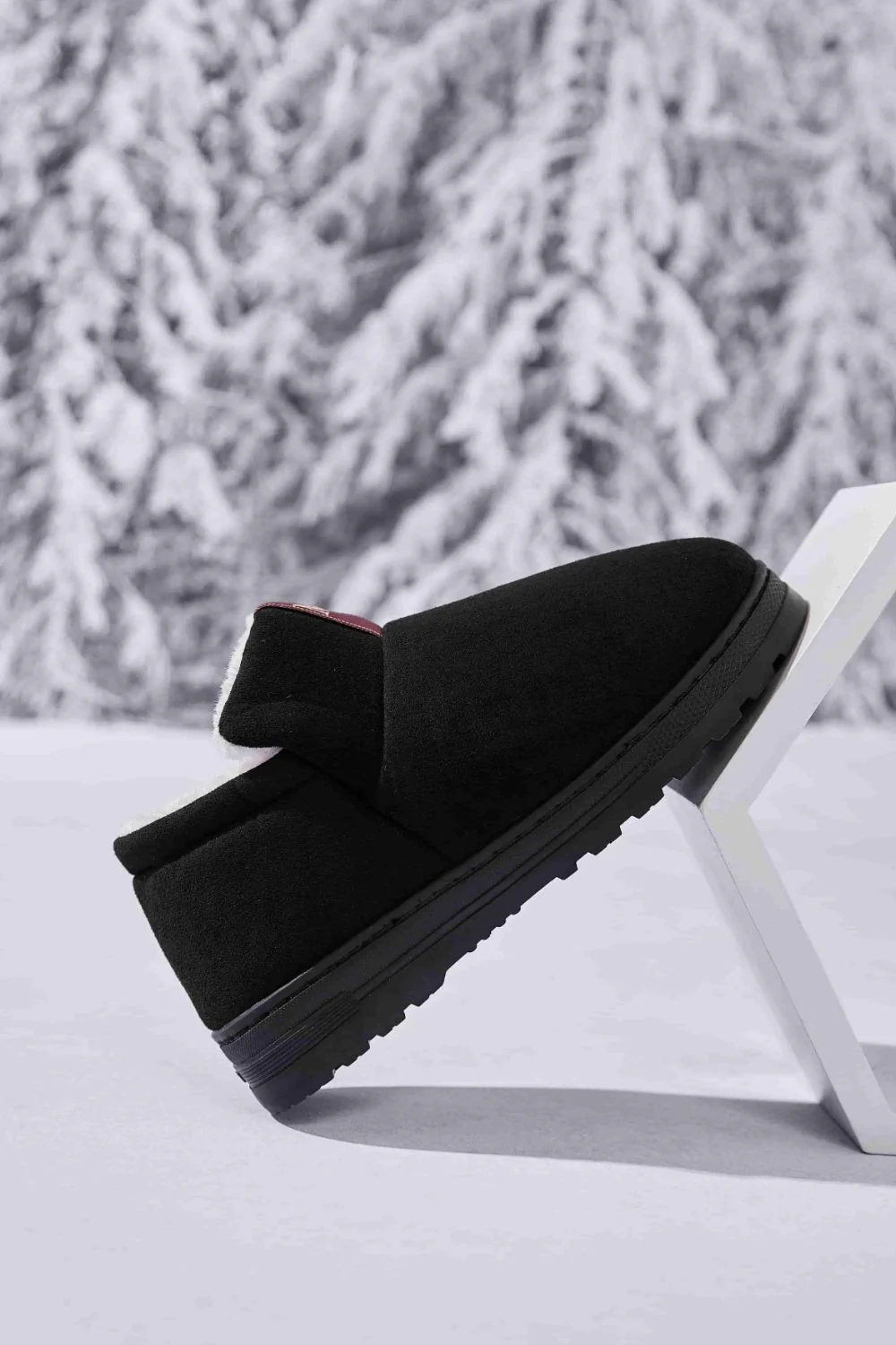 Letter M Suede Round Toe Slippers - Image 12