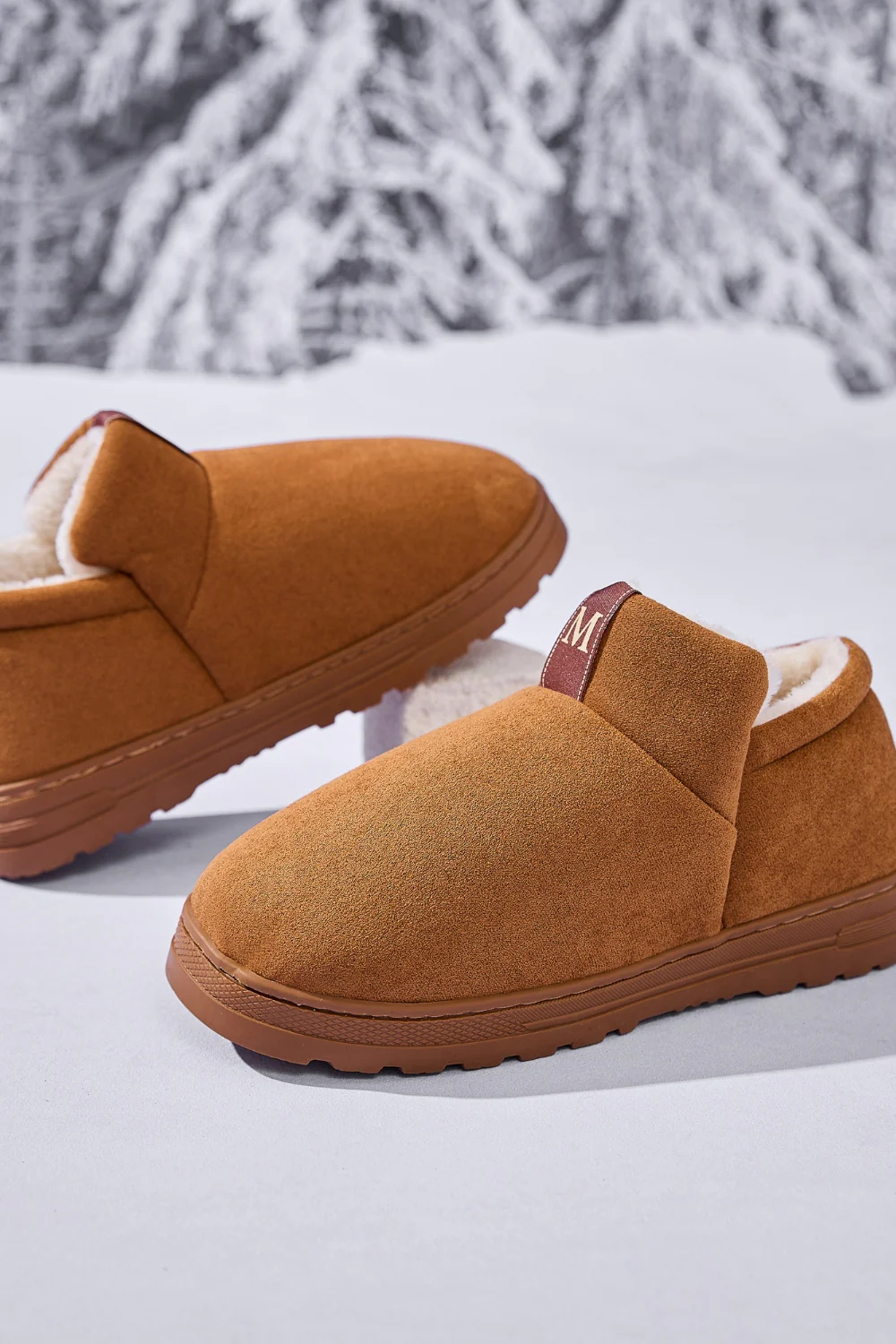 Letter M Suede Round Toe Slippers - Image 5