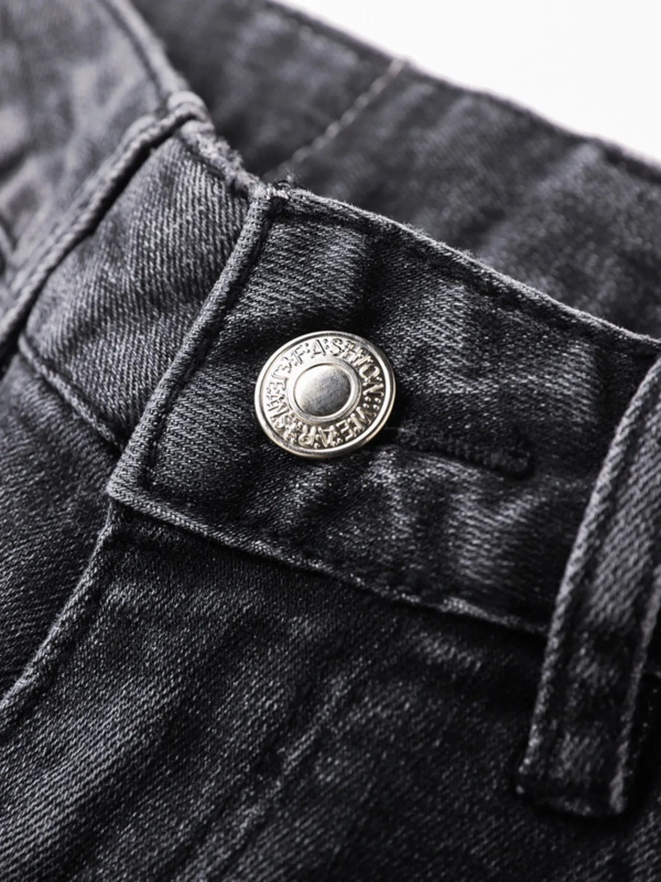 Men's Distressed Slim Fit Ripped Jeans - Image 7