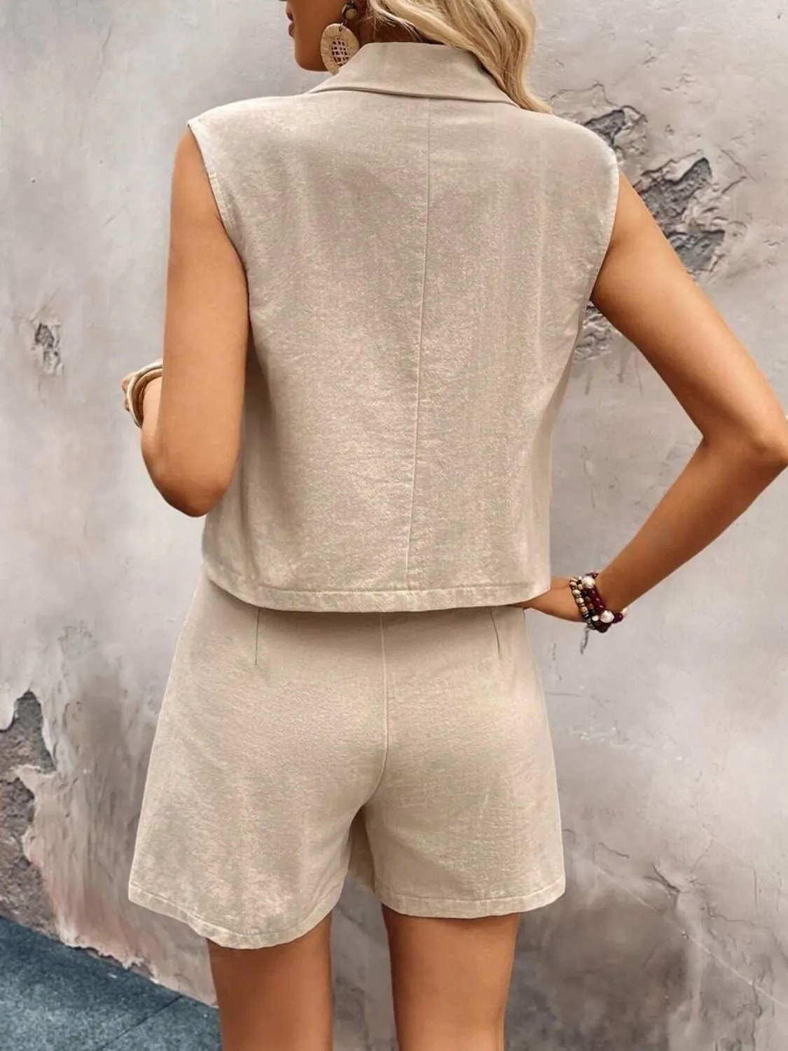 One Button Sleeveless Top and Shorts Set - Image 5