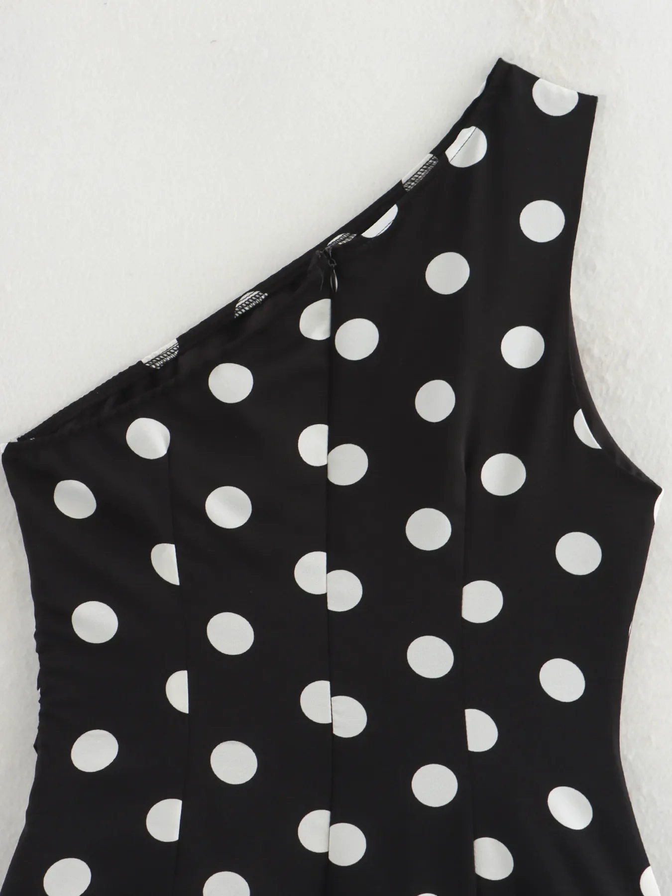 One-Shoulder Polka Dot Mini Dress - Image 6