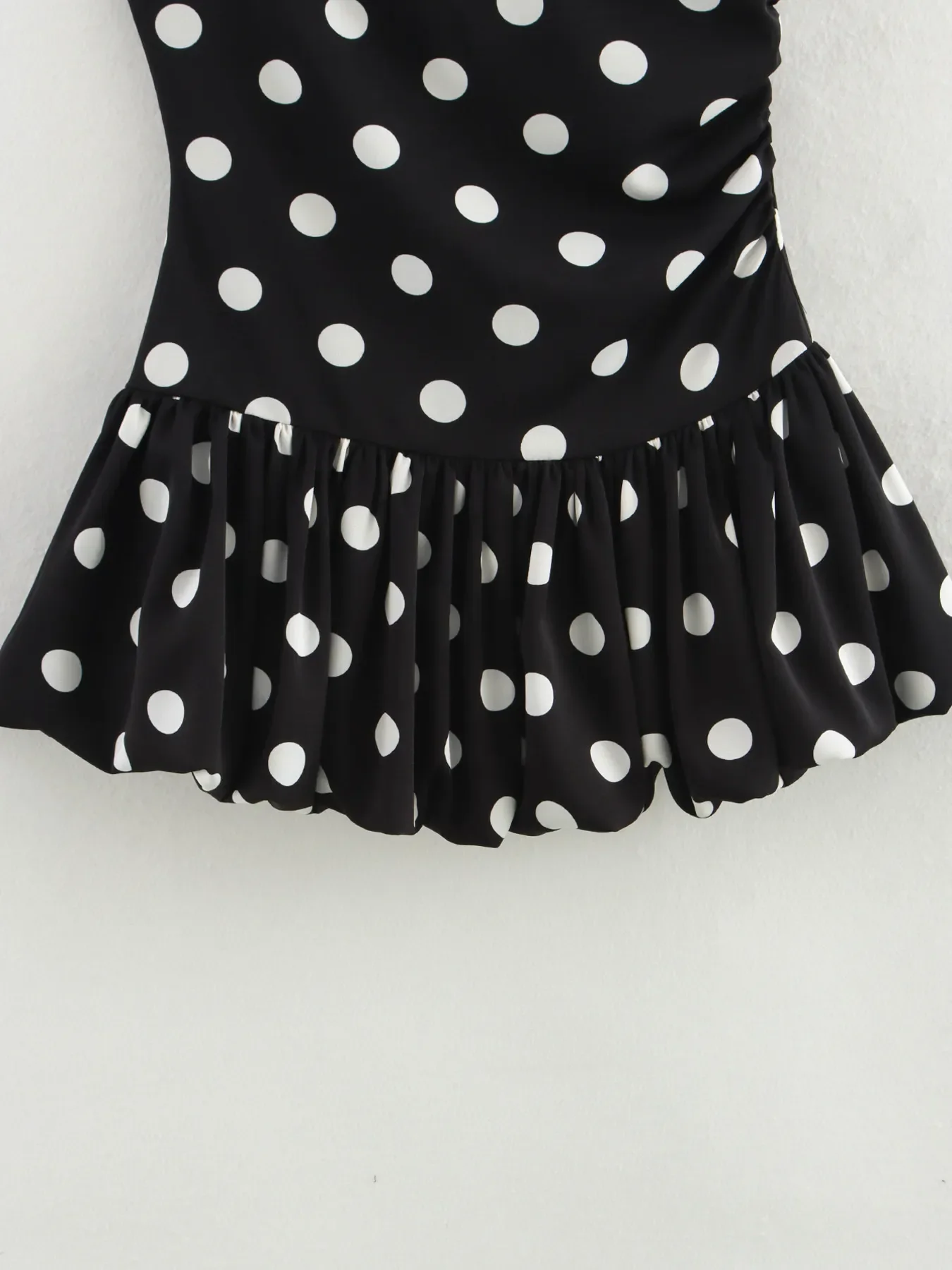 One-Shoulder Polka Dot Mini Dress - Image 7