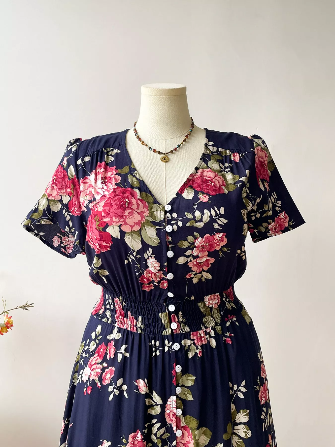 Plus Size Floral Print Short Sleeves V-Neck Dress - Image 2